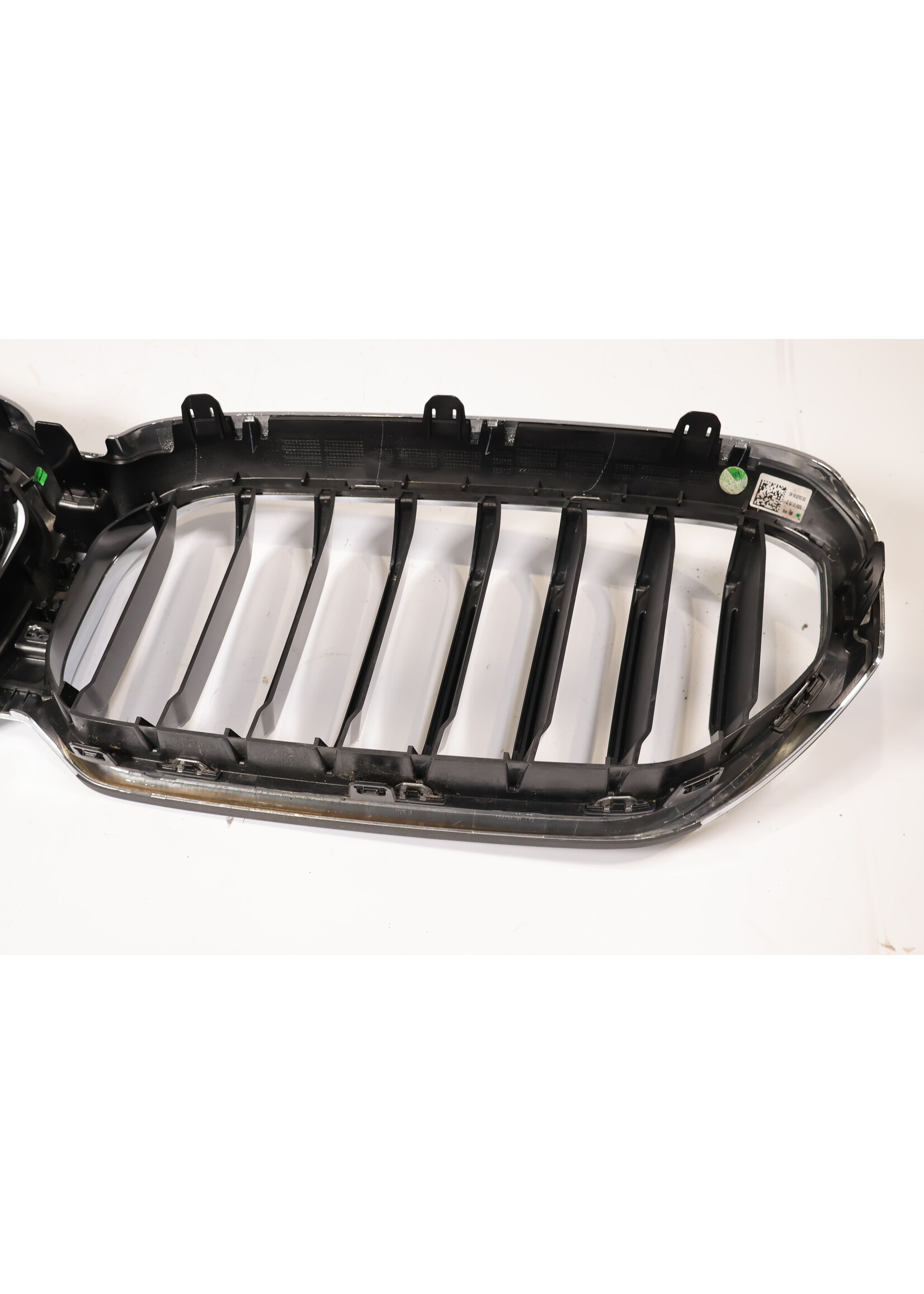 BMW BMW 5 Series G30 G31 LCI Front grill 9464210