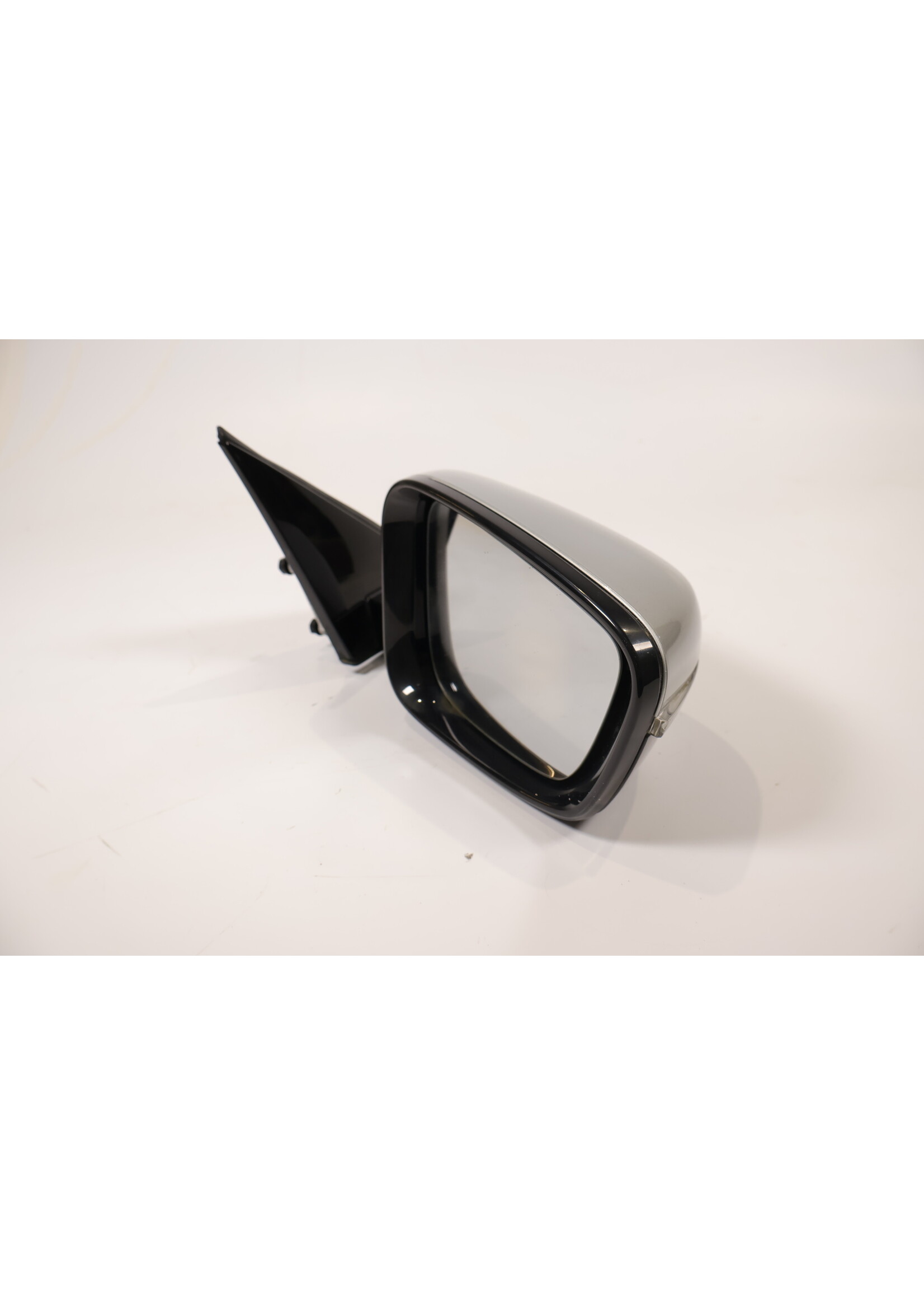 BMW BMW 3 Series G20 G21 6 pin outside side mirror right 51168498204 8498204