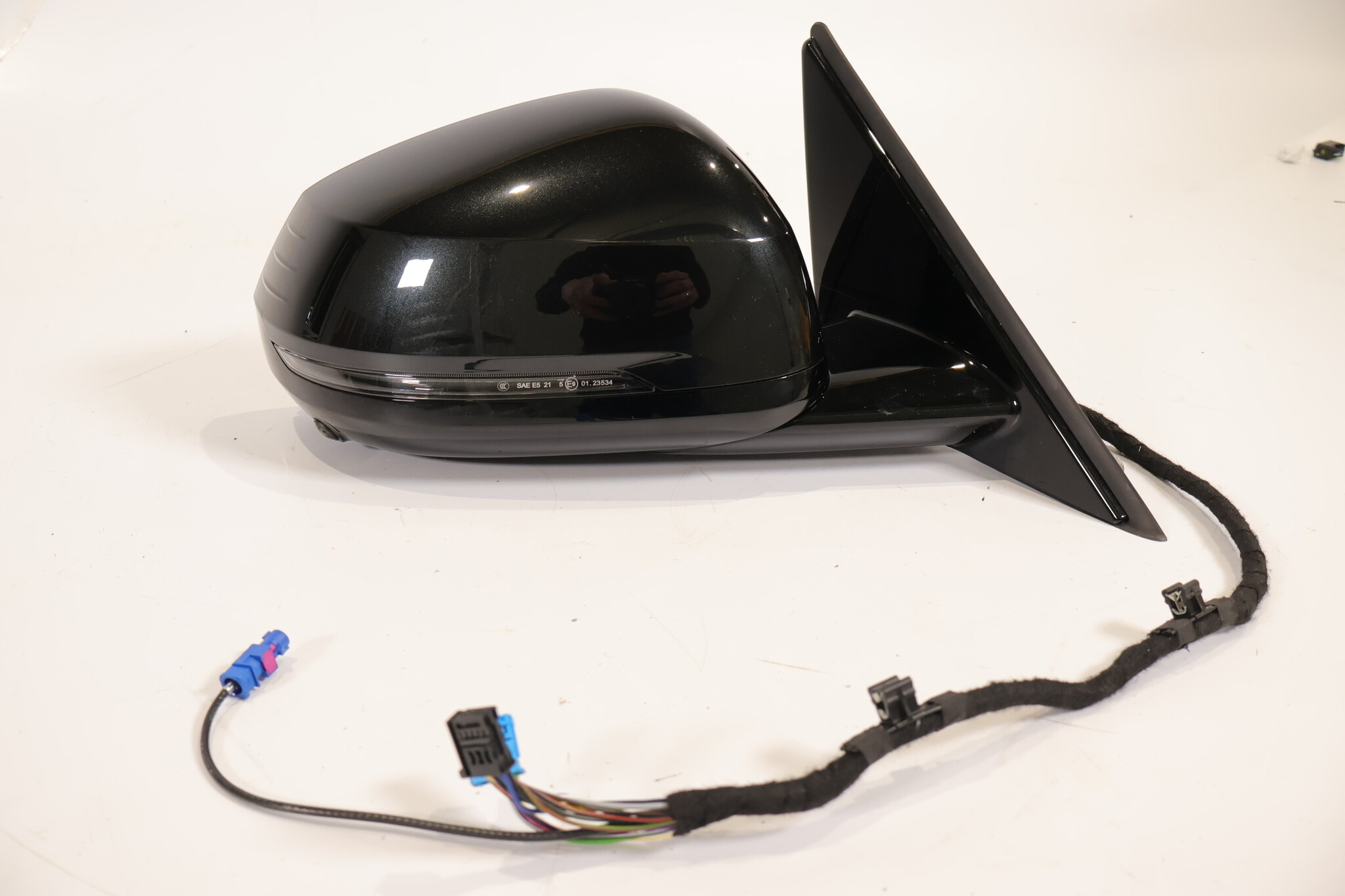 BMW X1 U11 Kompletter Außenspiegel mit Kamera rechts 5A67638 
