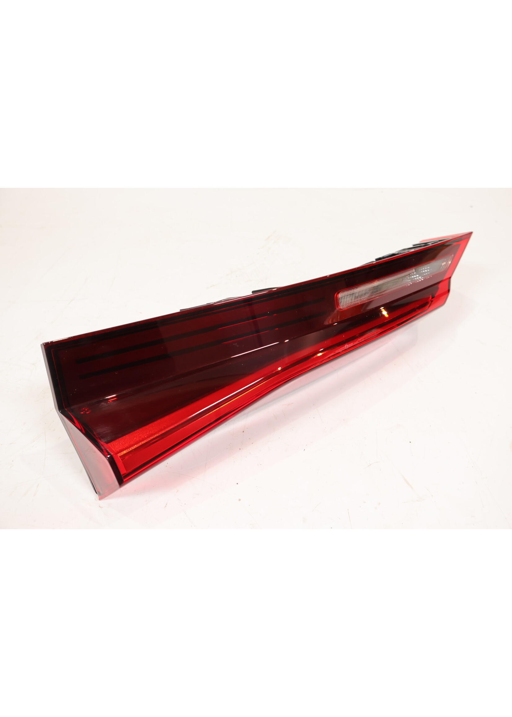 BMW BMW X1 U11 LED Taillight on the left in the tailgate H7946559709 9465597 63219435597