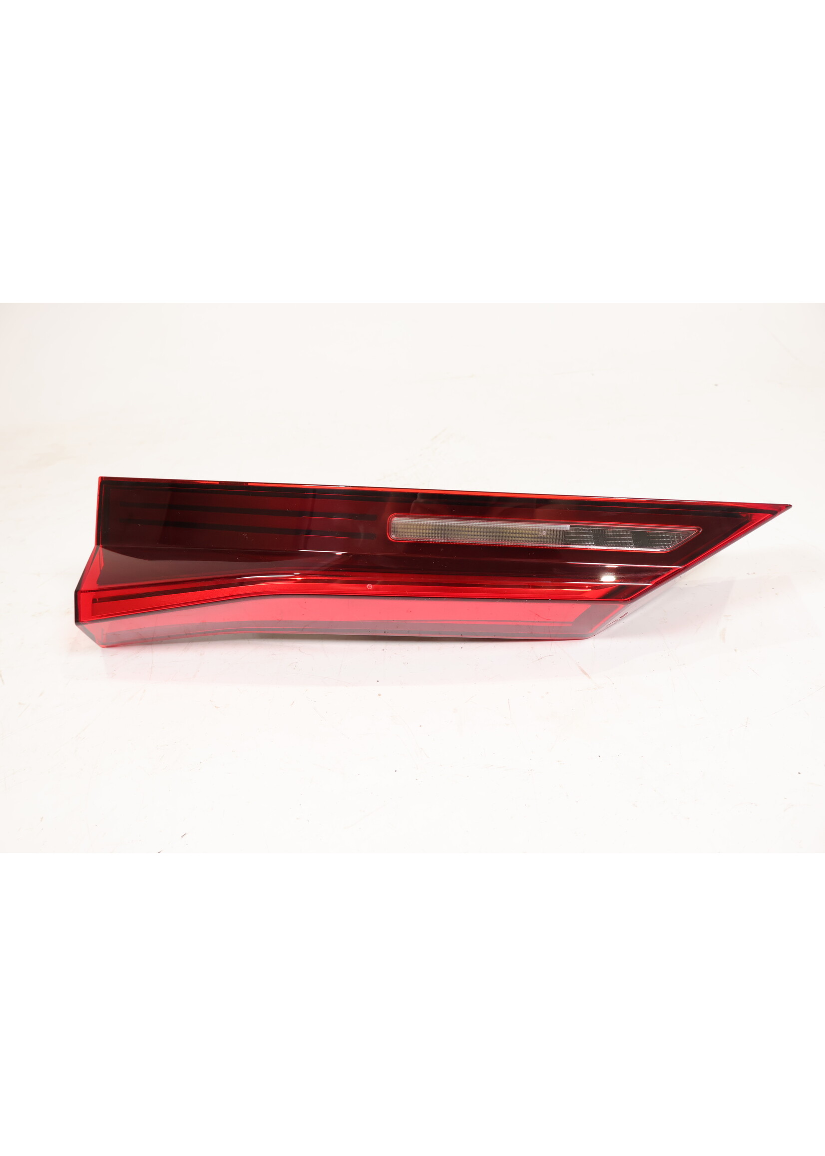 BMW BMW X1 U11 LED Taillight on the left in the tailgate H7946559709 9465597 63219435597