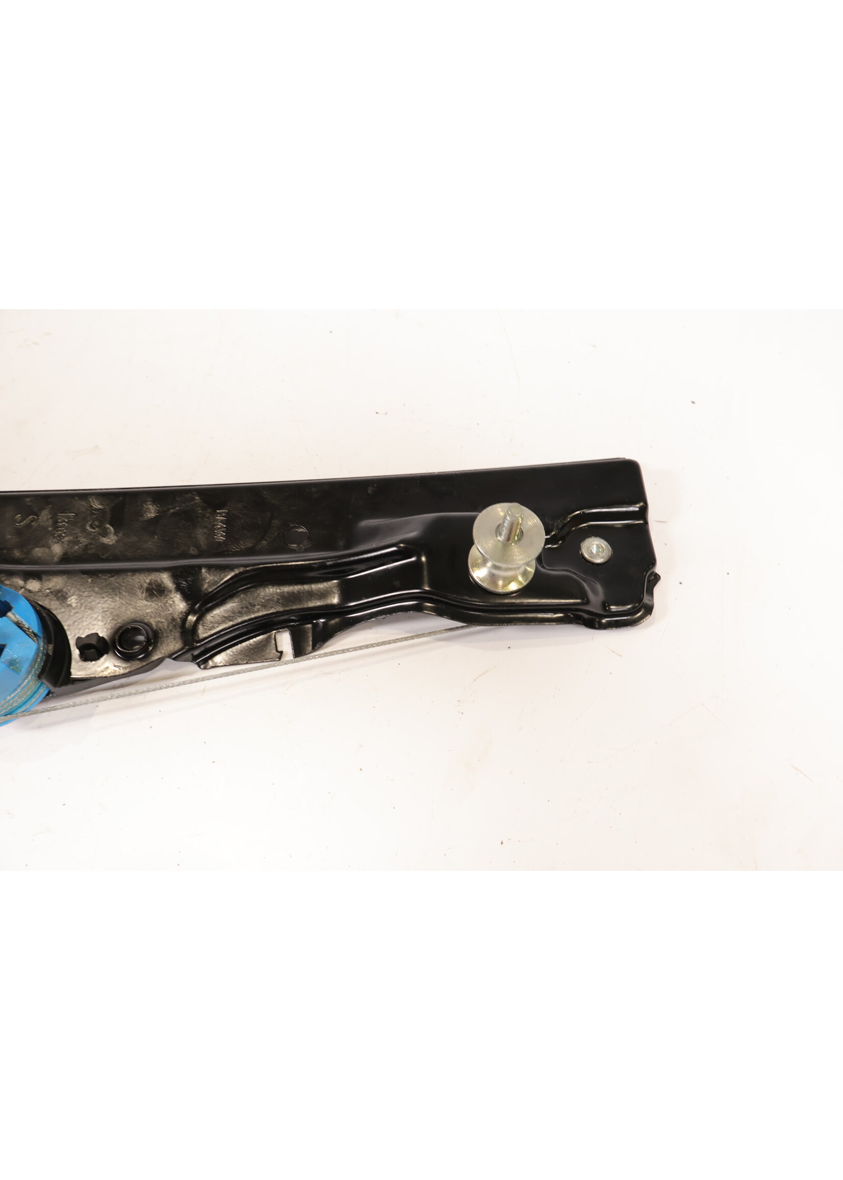 BMW BMW X1 F48 Window mechanism rear left 7490199 51357490199