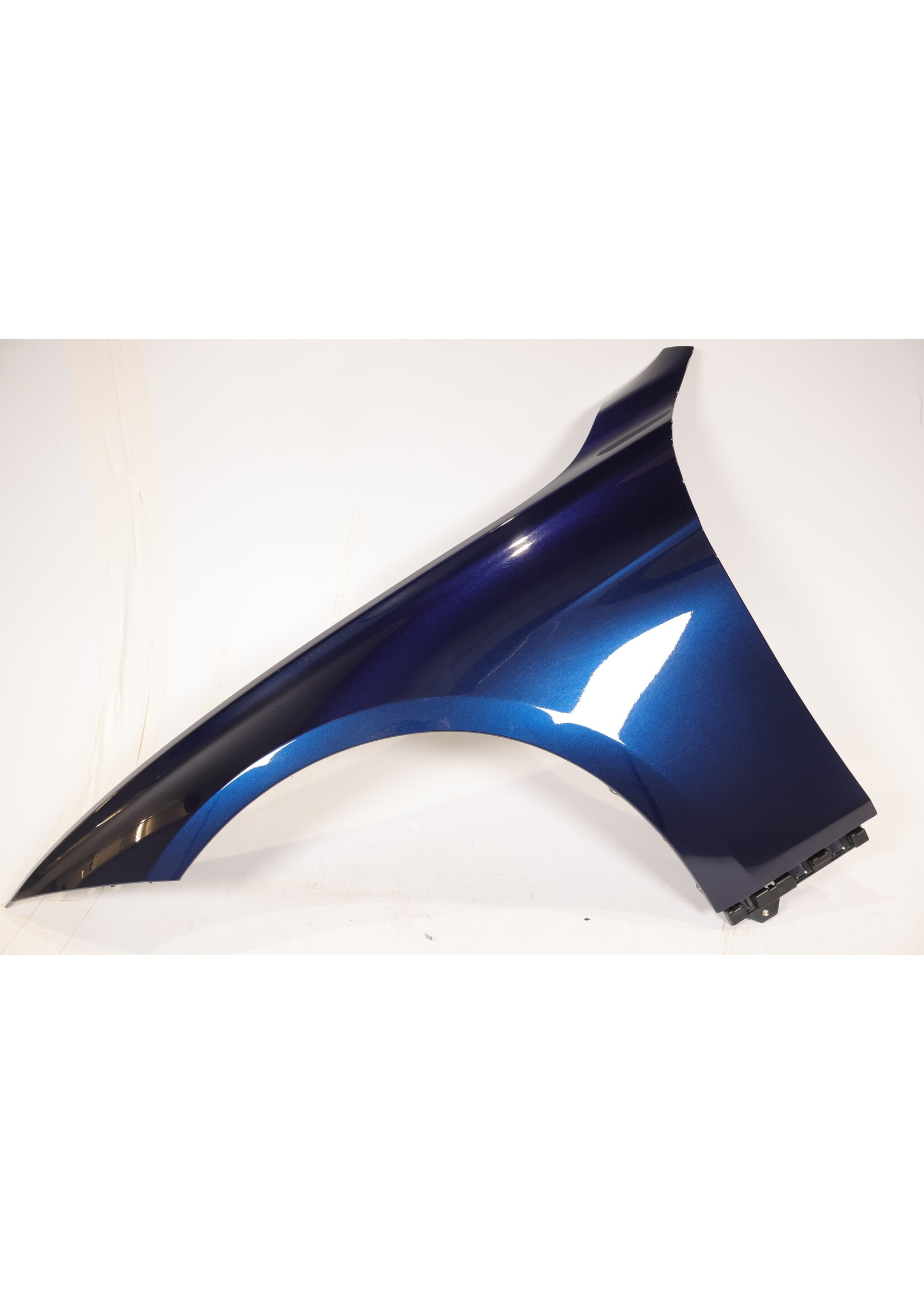 BMW BMW 3 Serie F30 F31 Zijscherm links 41007438439 7438439