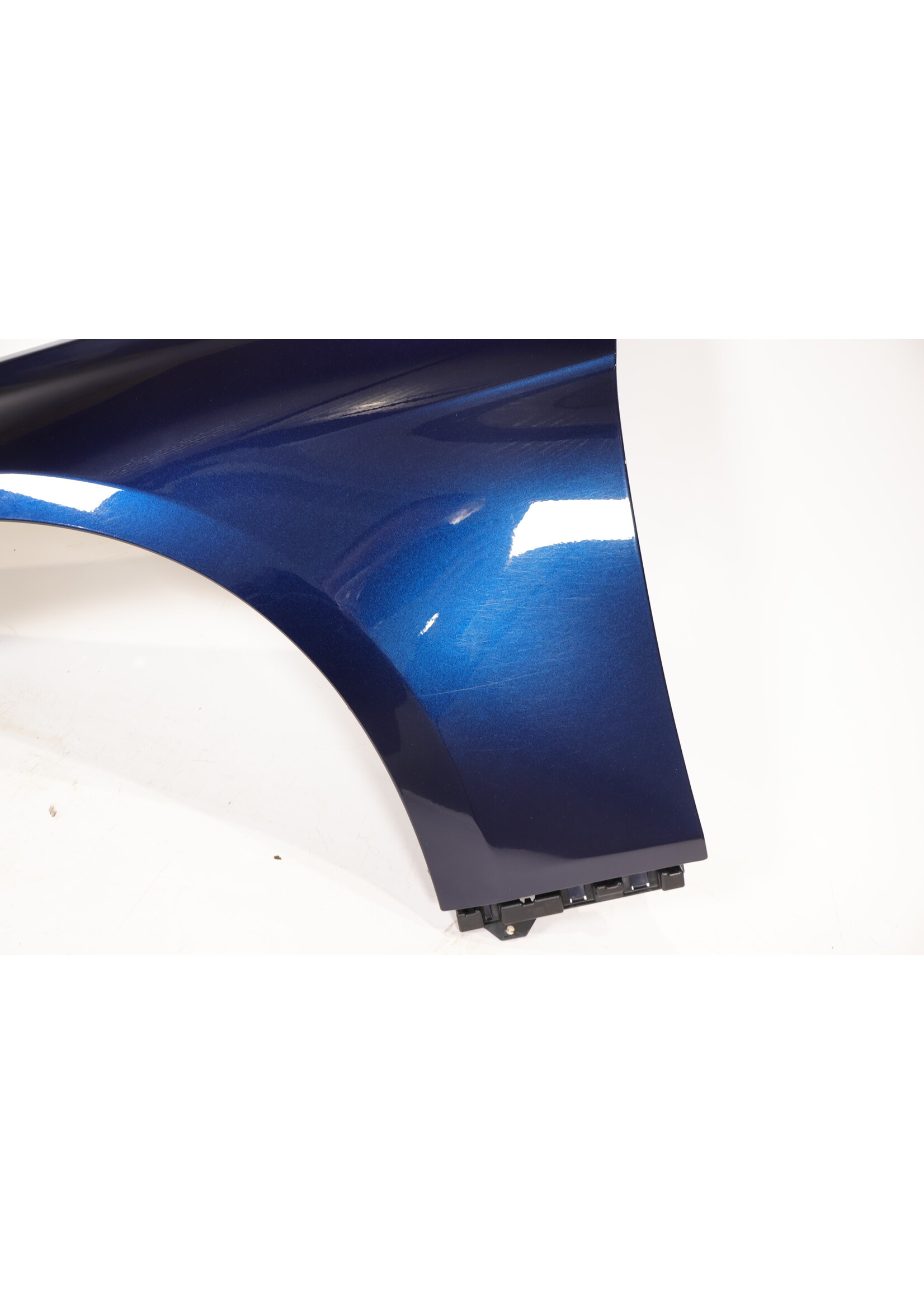 BMW BMW 3 Serie F30 F31 Zijscherm links 41007438439 7438439