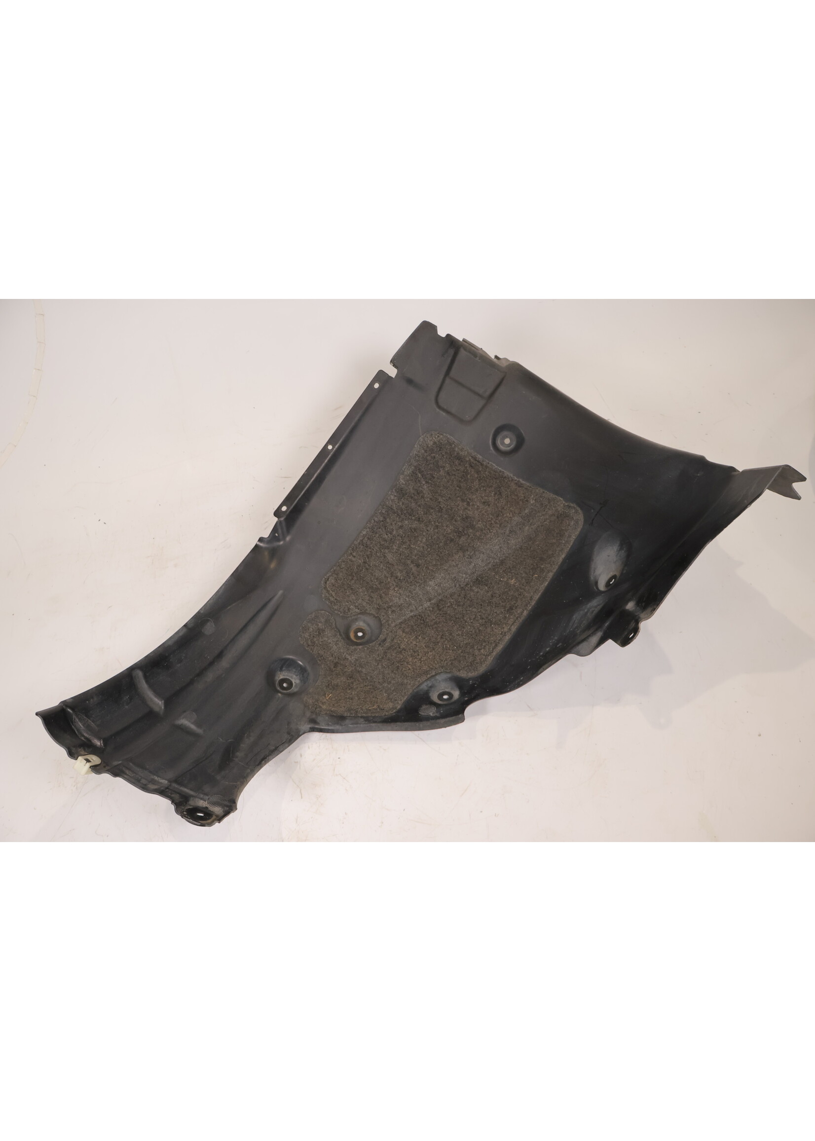 BMW BMW 2er G42 Abdeckung Radhaus Hinterteil vorn links 8493725 51718493725