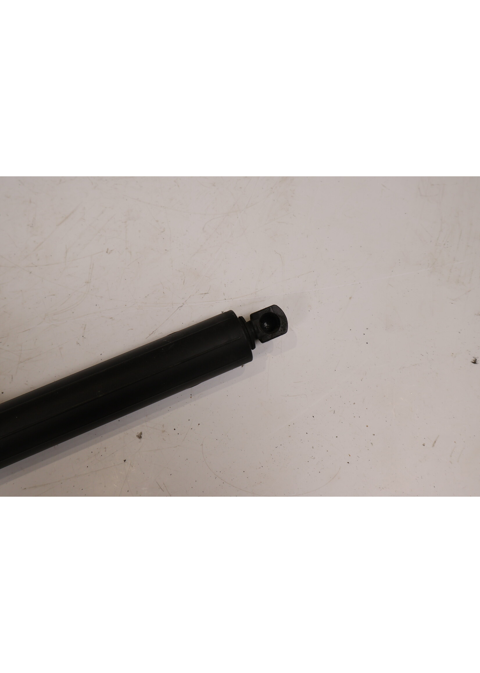 BMW BMW U06 2 Series Active Tourer spindle drive electric tailgate right 51248494161 8494161