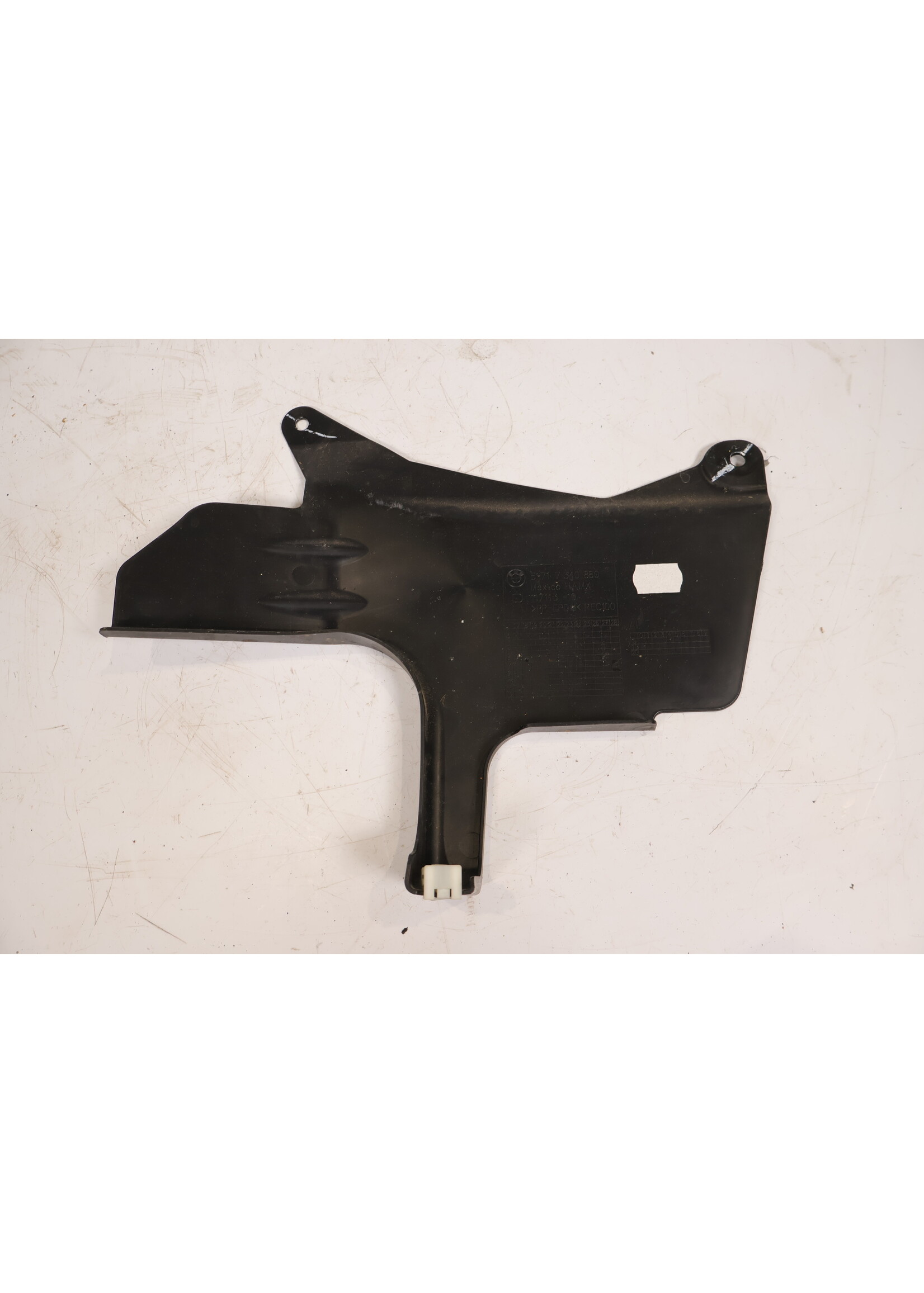 BMW BMW 3er G20 G21 untere Abdeckung rechts 51717340880 7340880