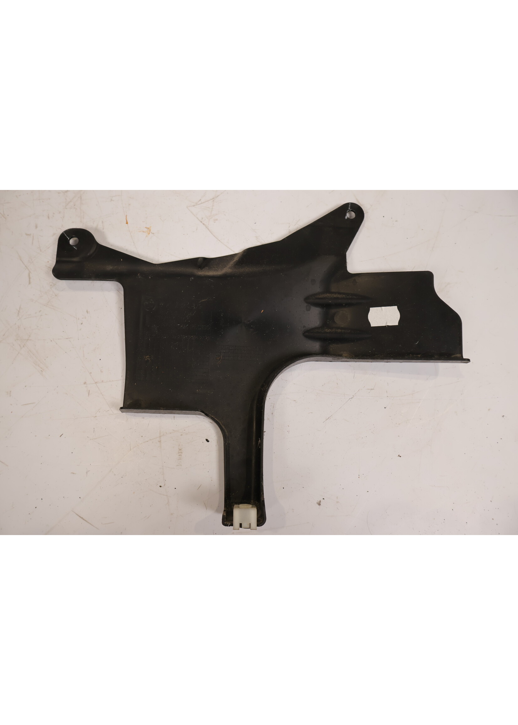 BMW BMW 3er G20 G21 untere Abdeckung links 51717340779 7340779