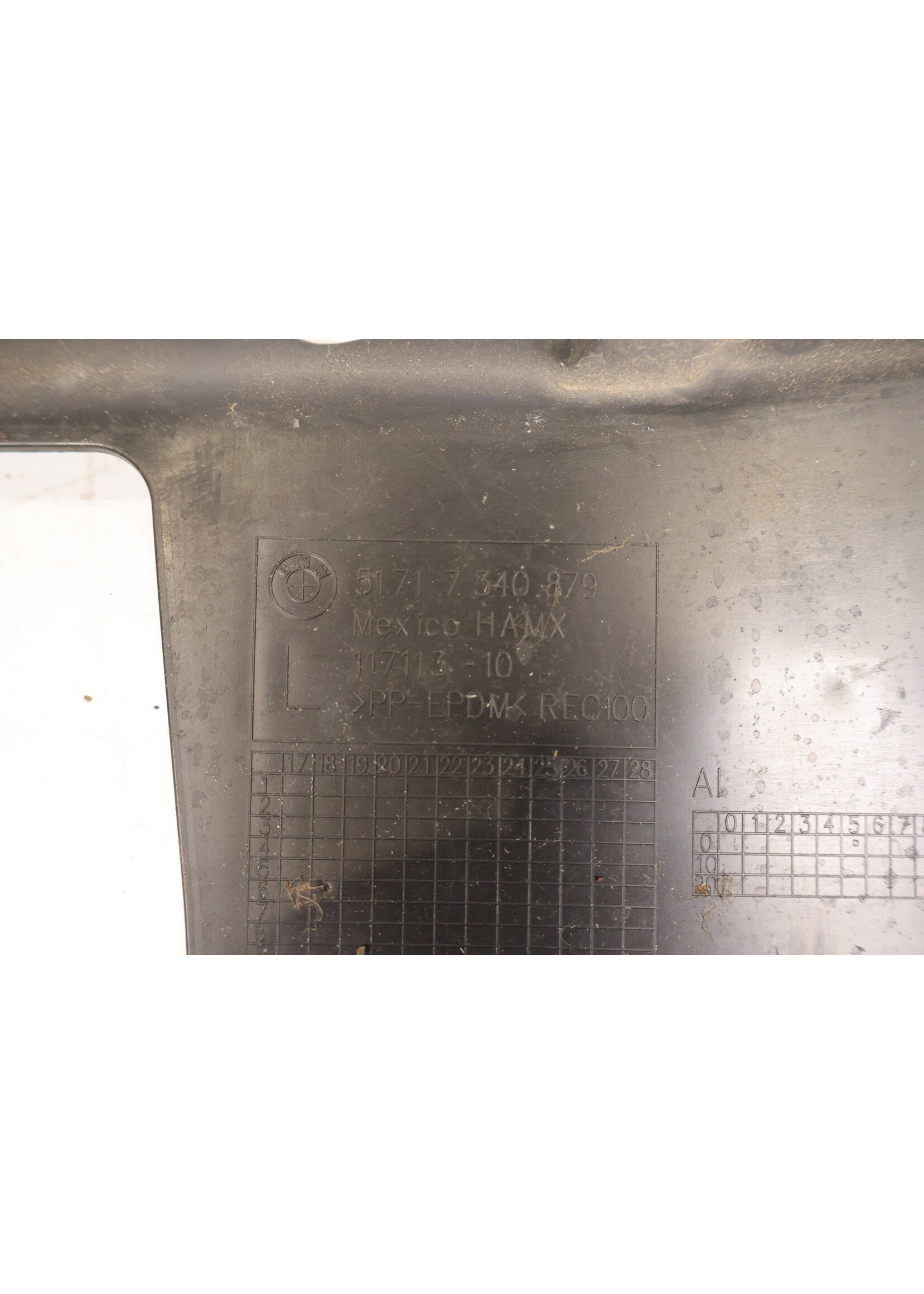 BMW BMW 3er G20 G21 untere Abdeckung links 51717340779 7340779