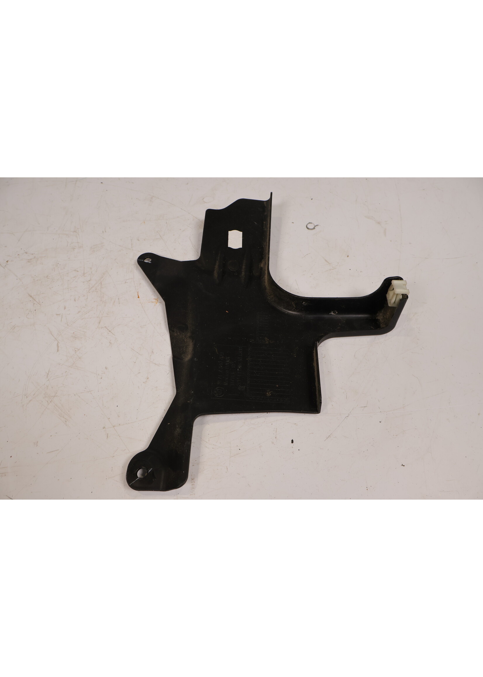 BMW BMW 3er G20 G21 untere Abdeckung links 51717340779 7340779
