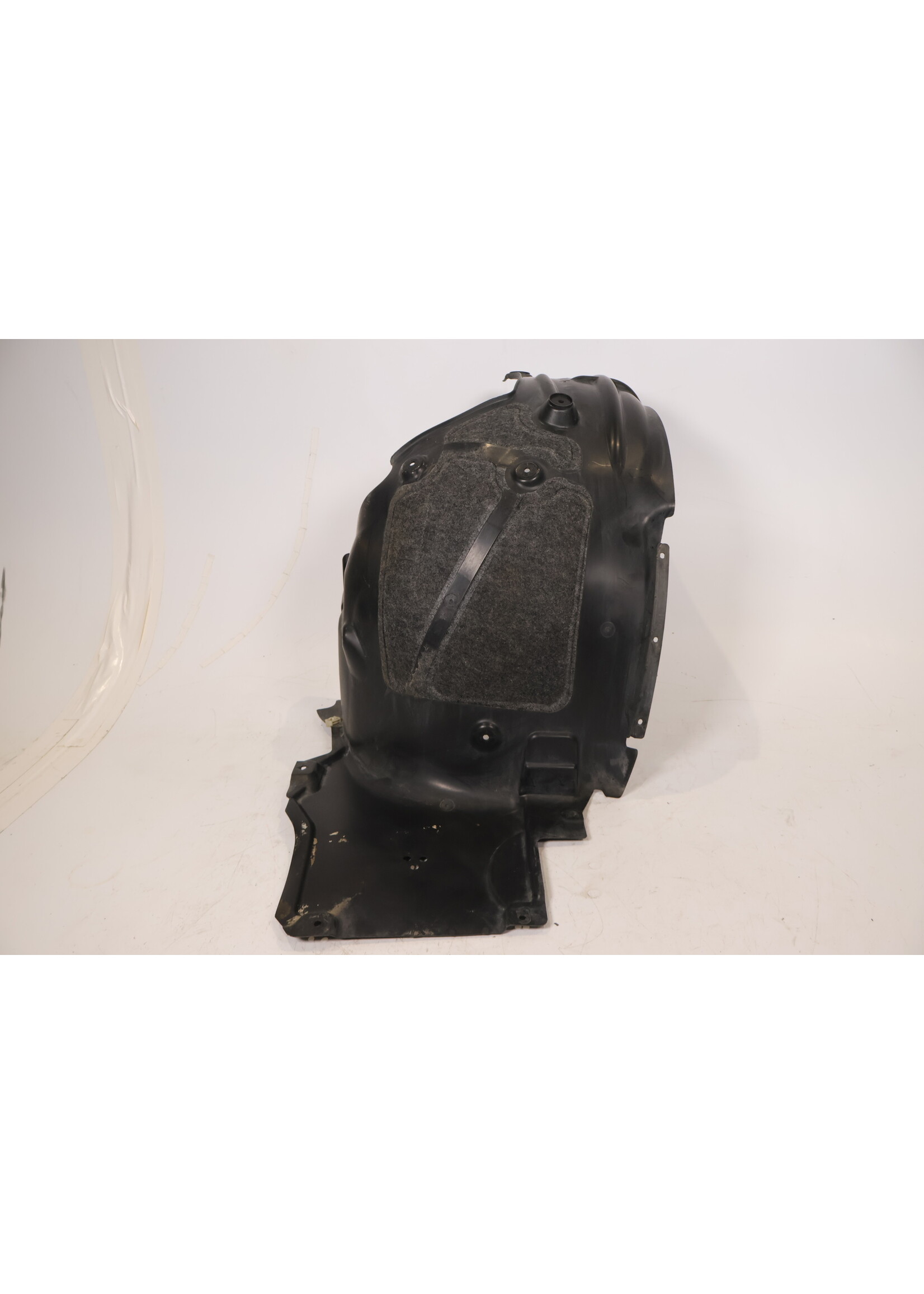 BMW BMW 2er G42 Abdeckung Radhaus Hinterteil vorn rechts 8493726 51718493726