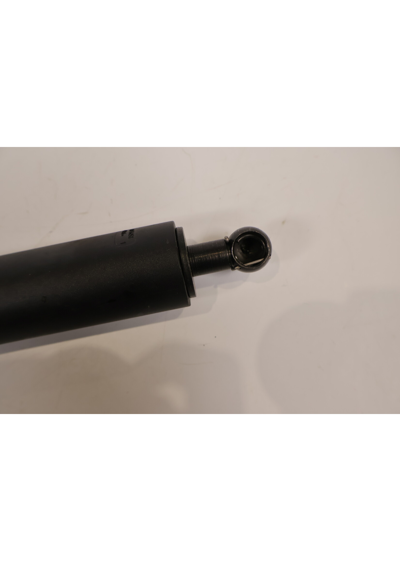 BMW BMW I8 Gasdruckfeder der Flügeltür 7465482 CT746548203