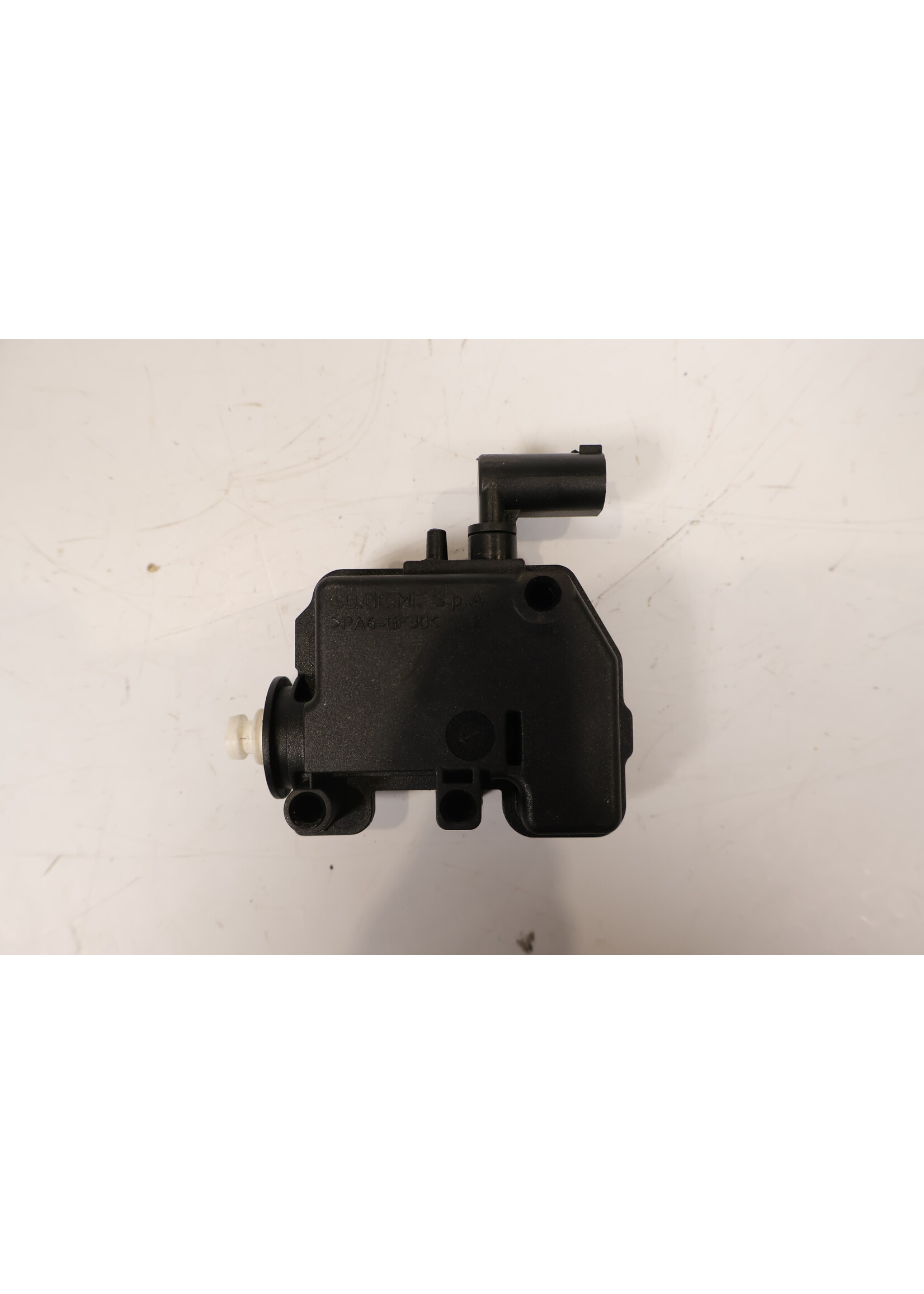 BMW BMW F20 F21 F30 F31 F32 F36 Tankklep sluiting  vergrendeling motor 7270792