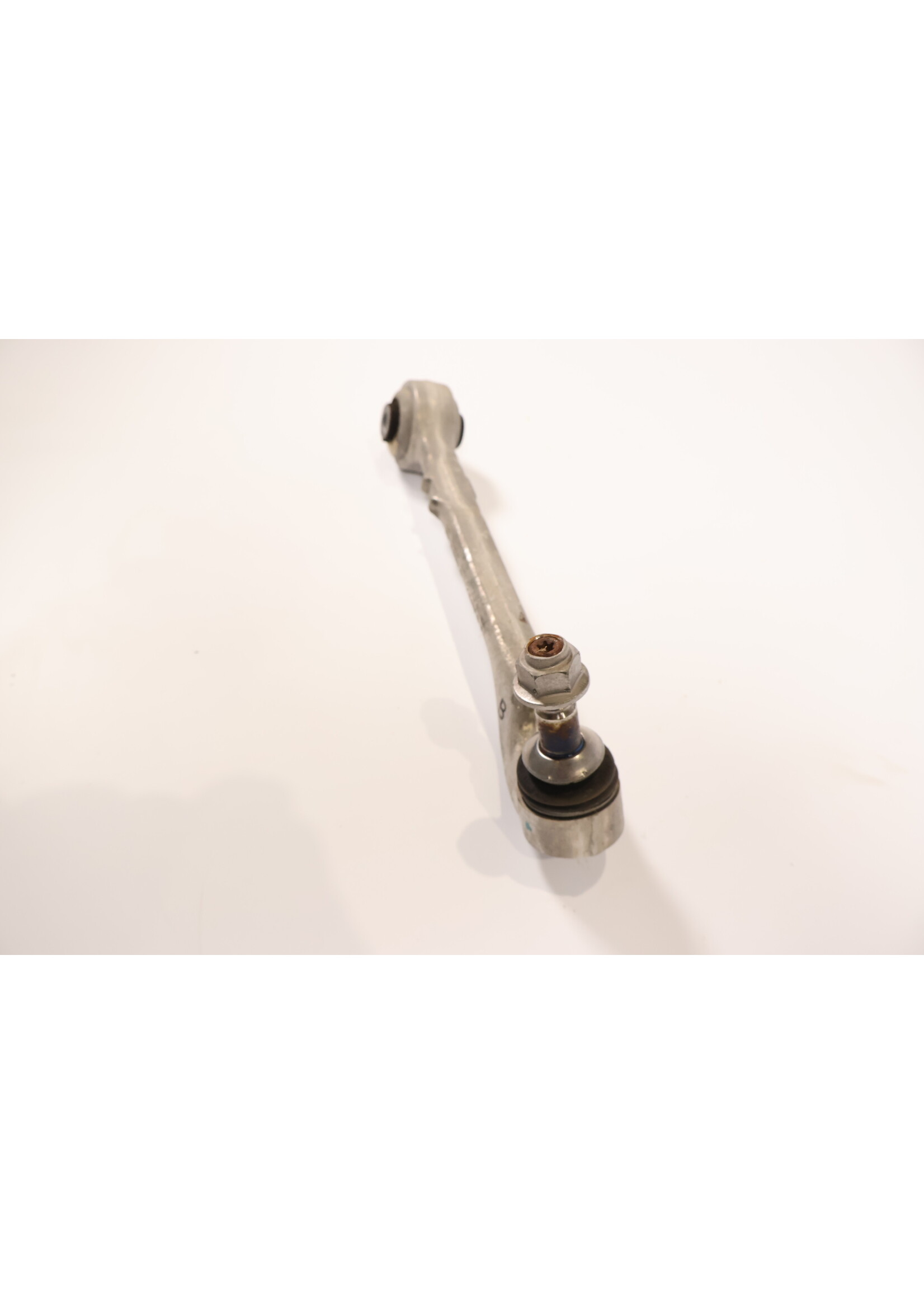 BMW BMW F-Series OEM Lower ontrol arm right with rubber NEW CONDITION 6857330