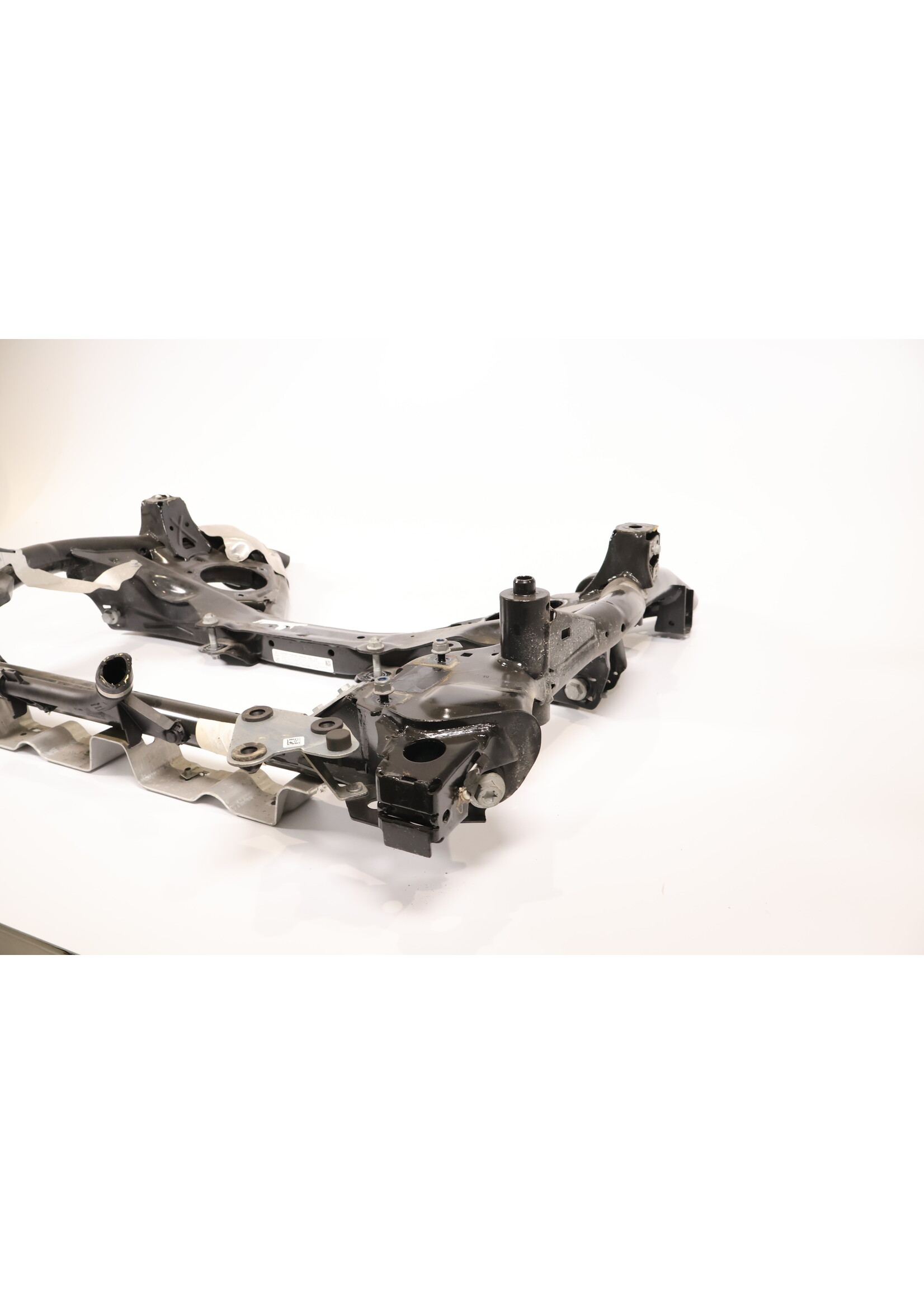 BMW BMW 4 Series F32 F33 F36 Subframe / front axle carrier NEW CONDITION 31106872120 06872120