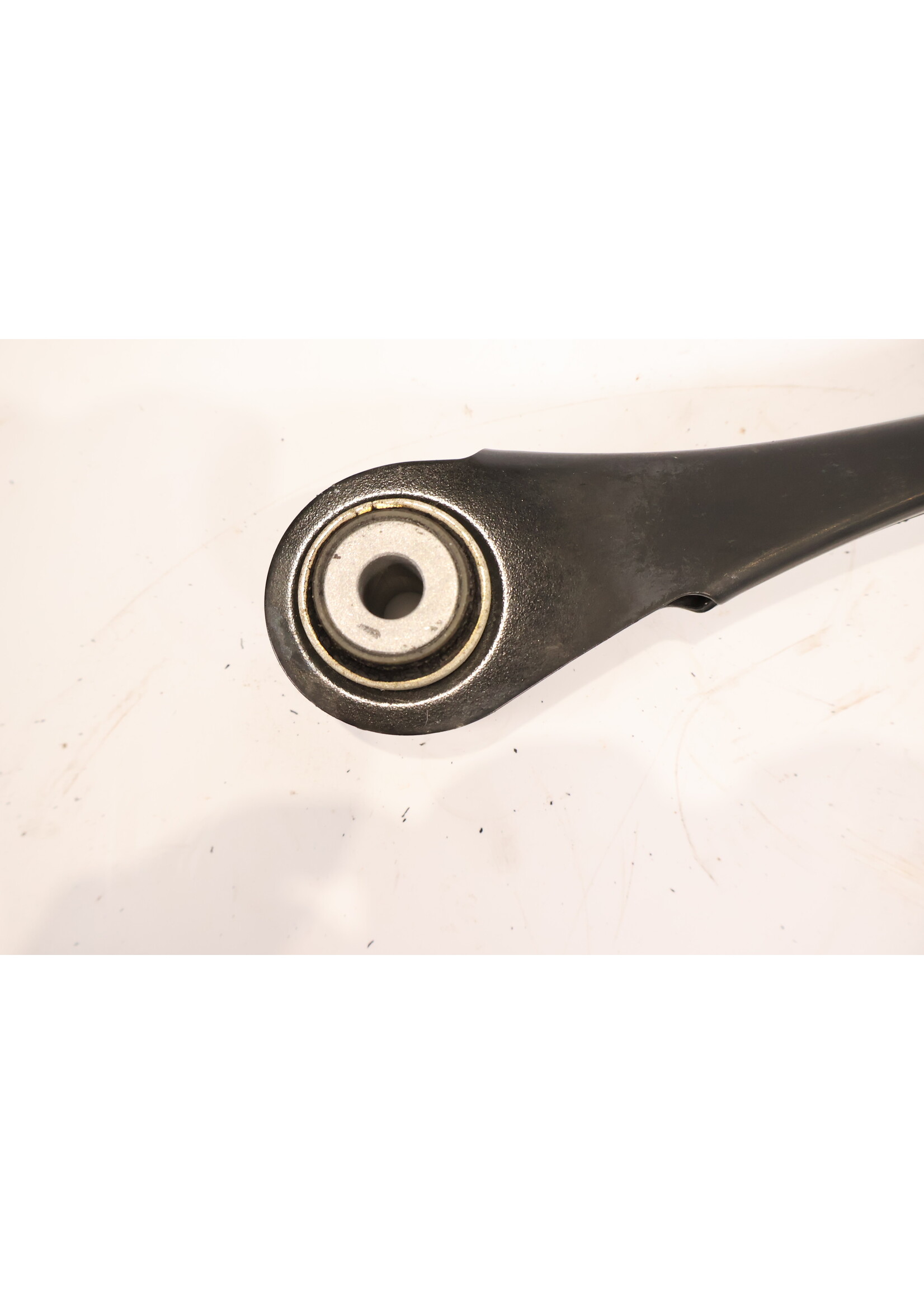 BMW BMW Fxx Upper control arm NEW CONDITION 33326792533 6792533