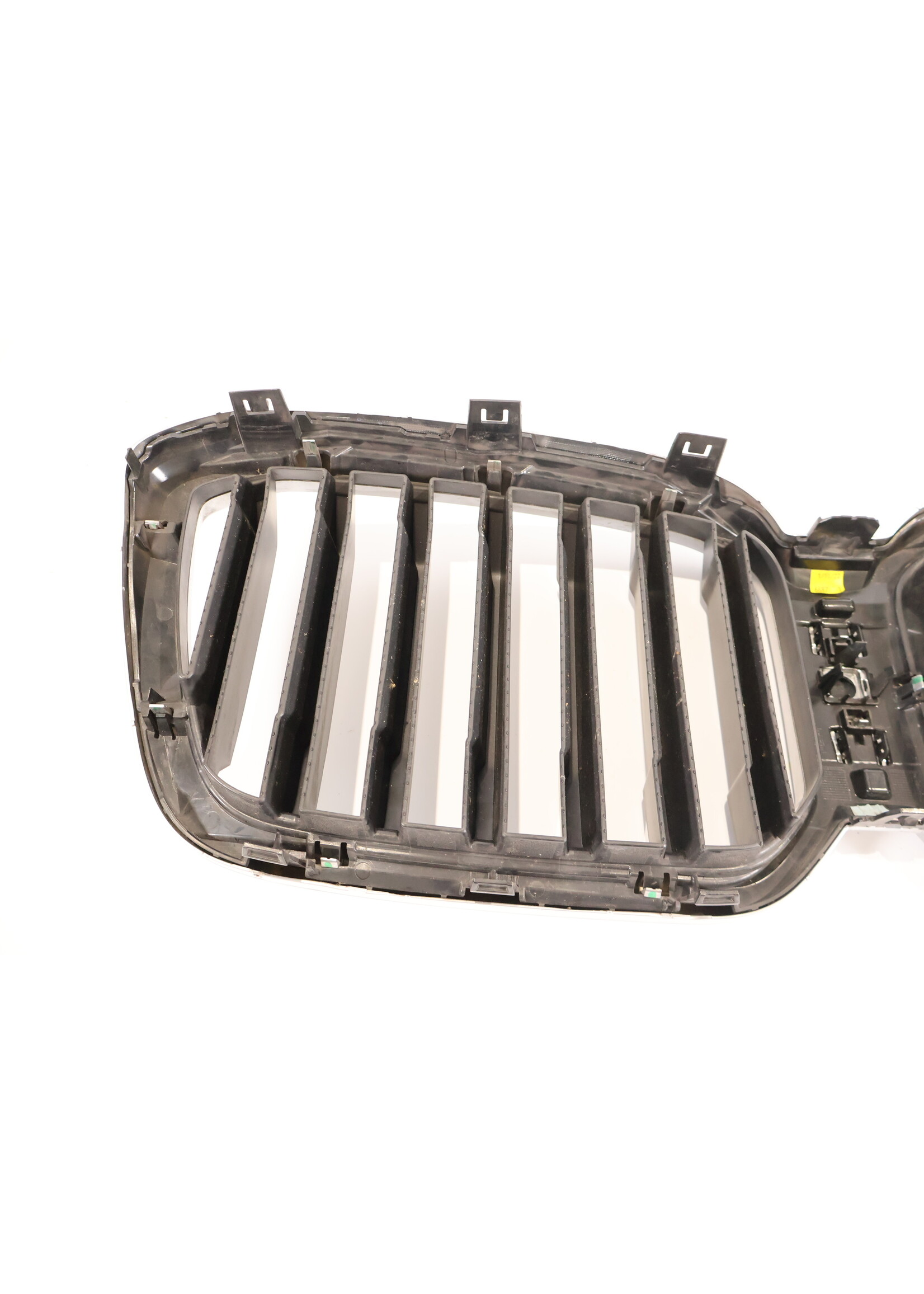 BMW BMW X1 U11 Grill front bumper 10627111 51135A1A3F5