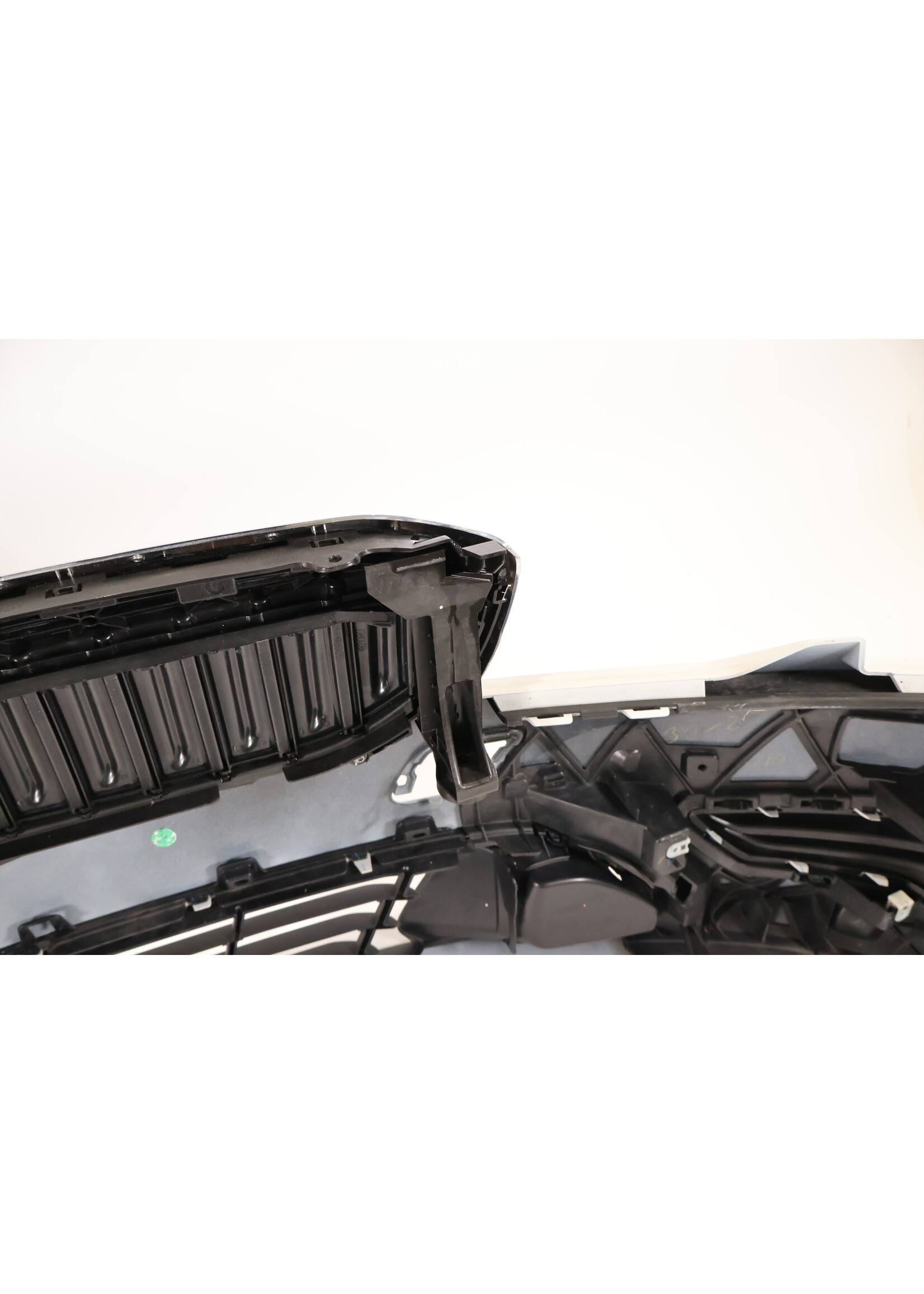 BMW BMW 3 Serie G20 G21 Complete Luxury front bumper 7468359 51117468359