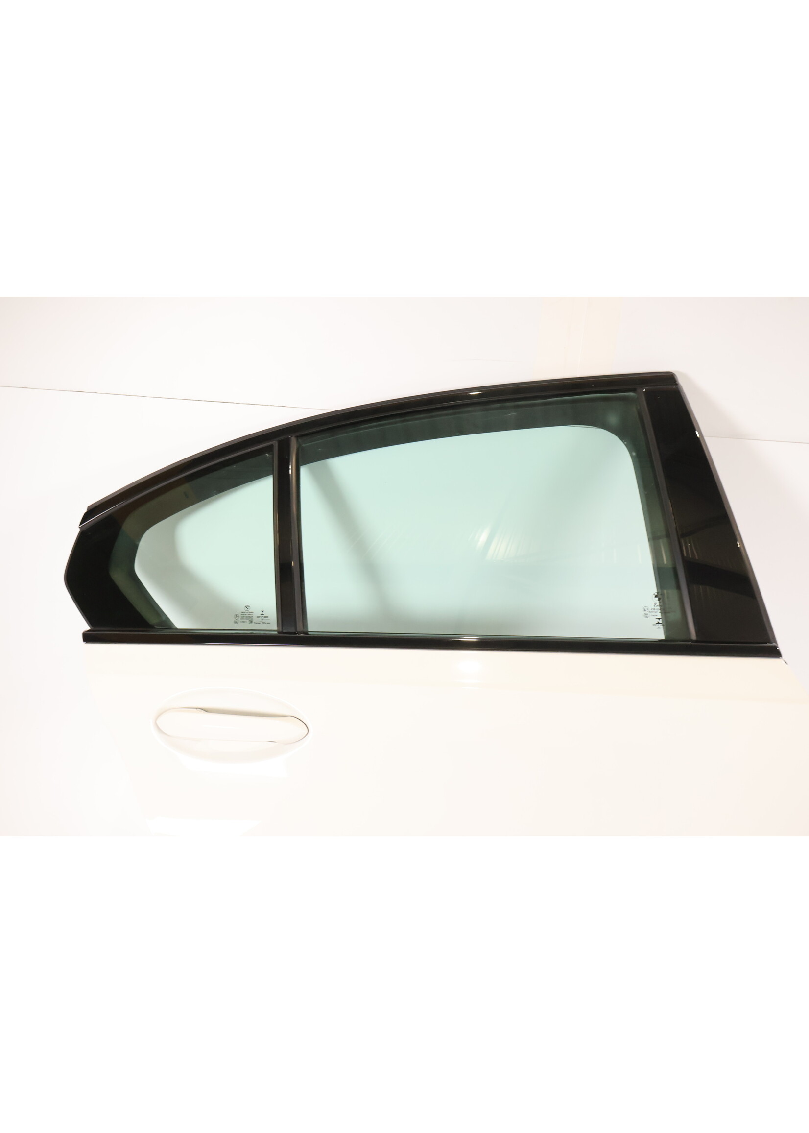 BMW BMW 3 Serie G20  G80 complete door right rear 41517482278 7482278