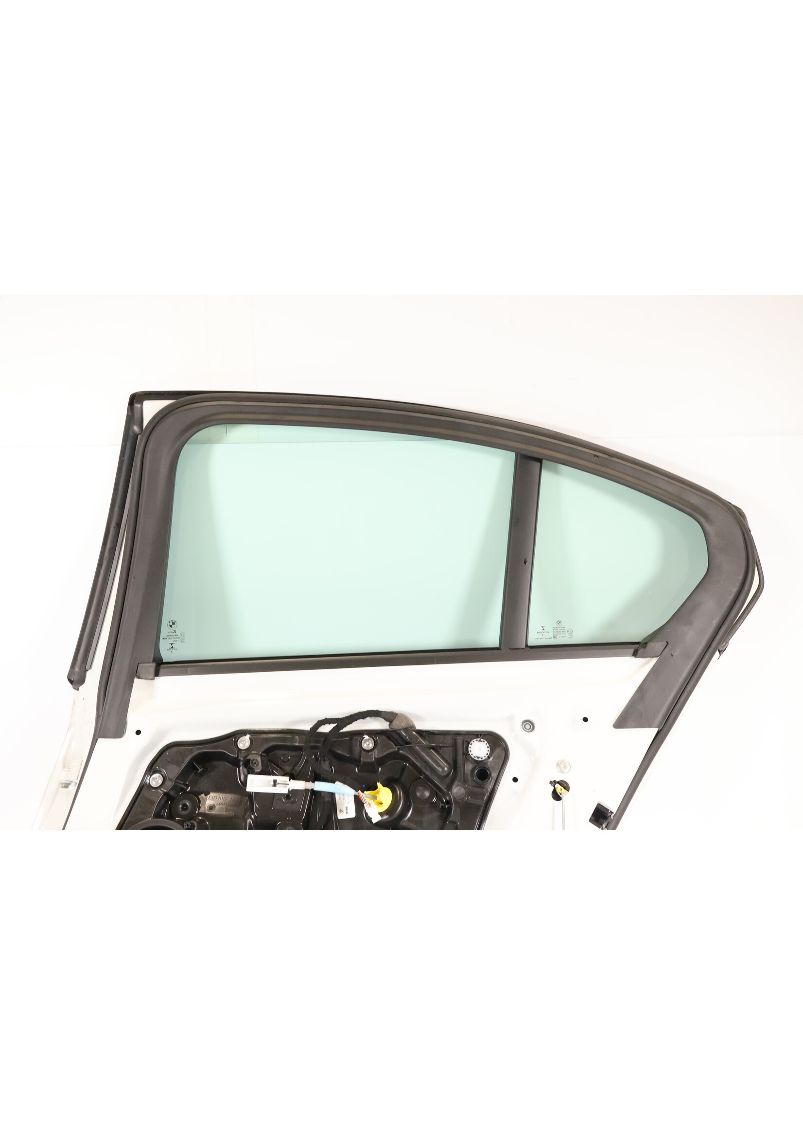 BMW BMW 3 Serie G20  G80 complete door right rear 41517482278 7482278