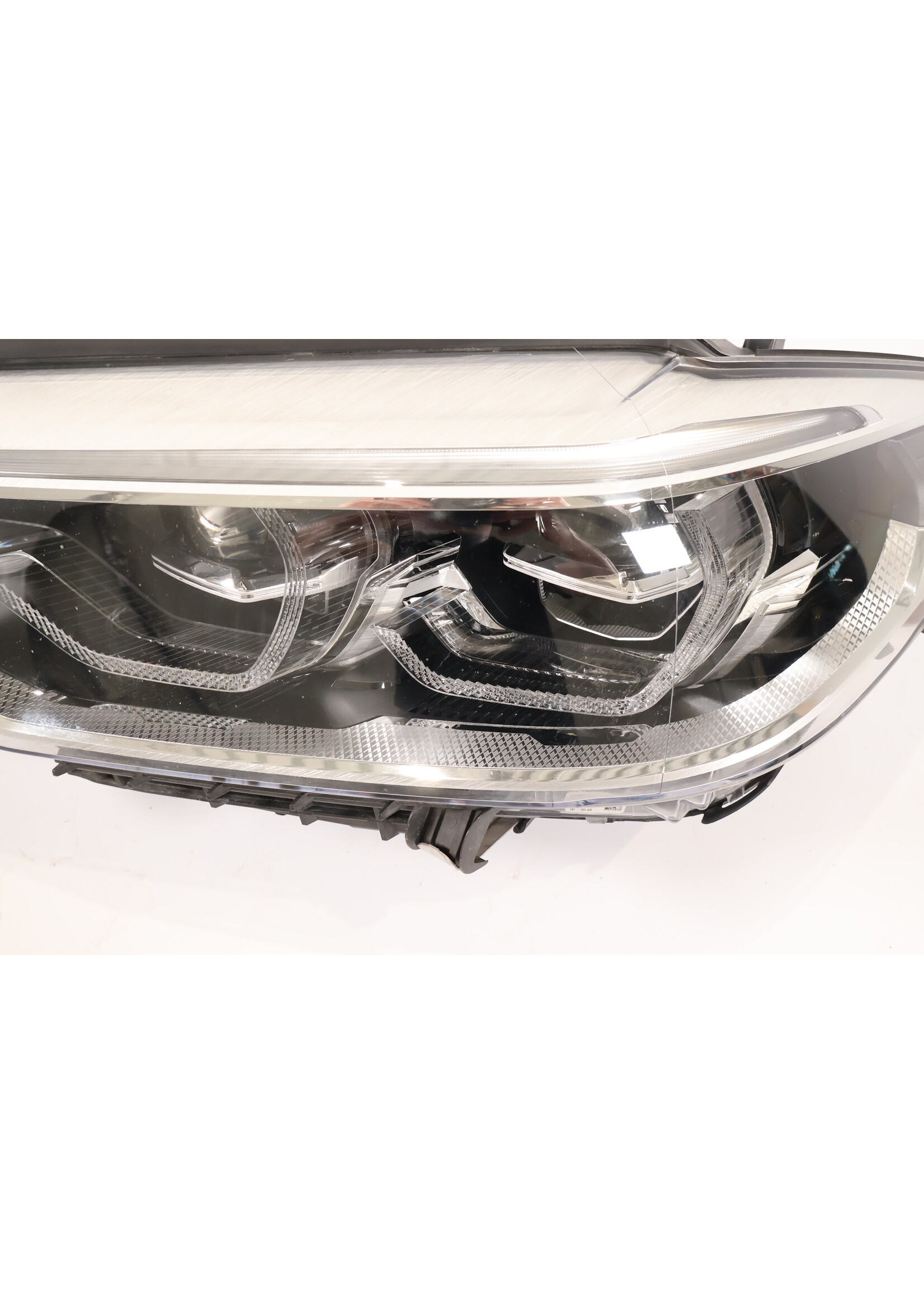 BMW  BMW 5er G30 G31 Adaptiver LED-Scheinwerfer links mit allen Modulen 7439209 63117214951