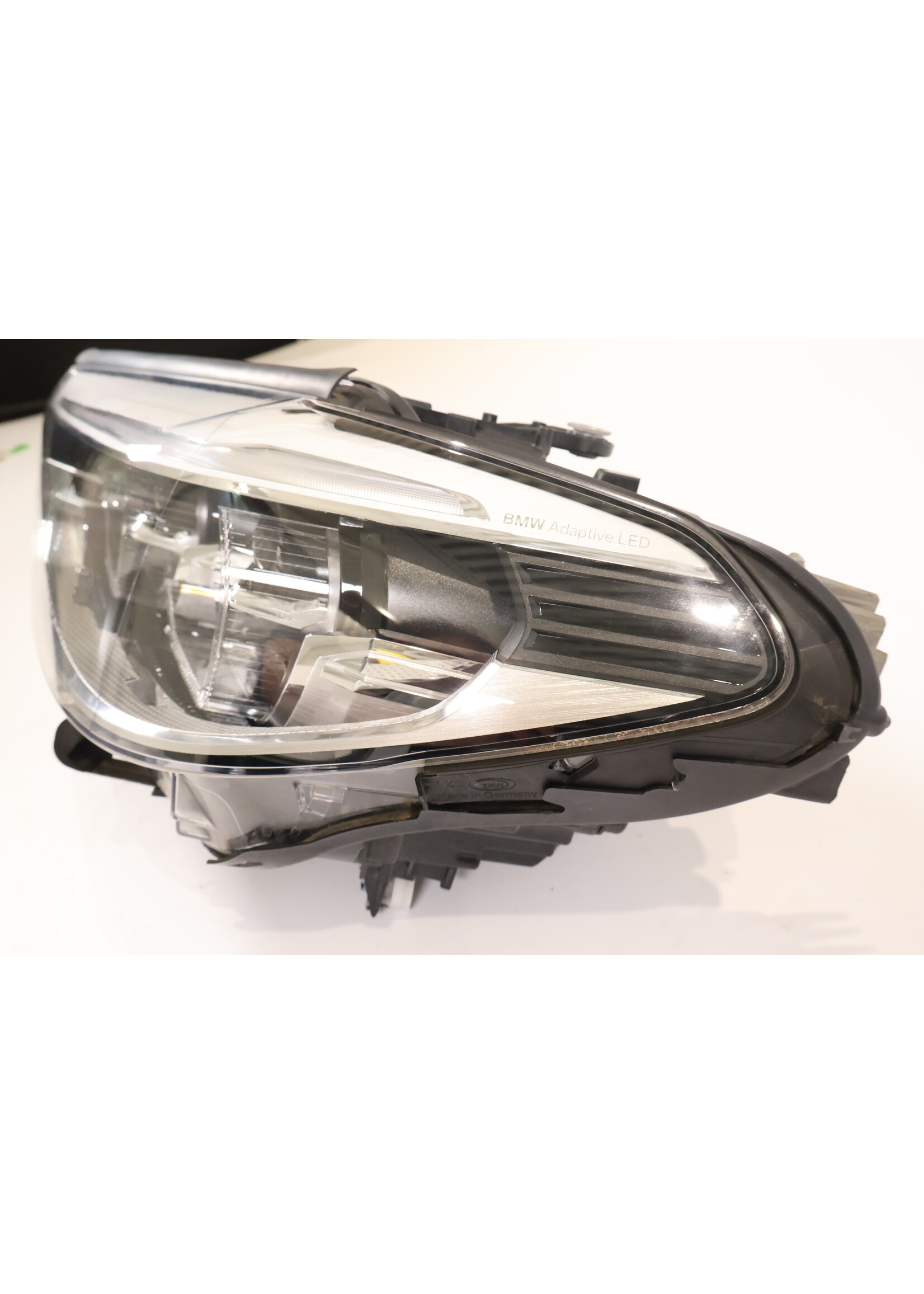 BMW  BMW 5er G30 G31 Adaptiver LED-Scheinwerfer links mit allen Modulen 7439209 63117214951