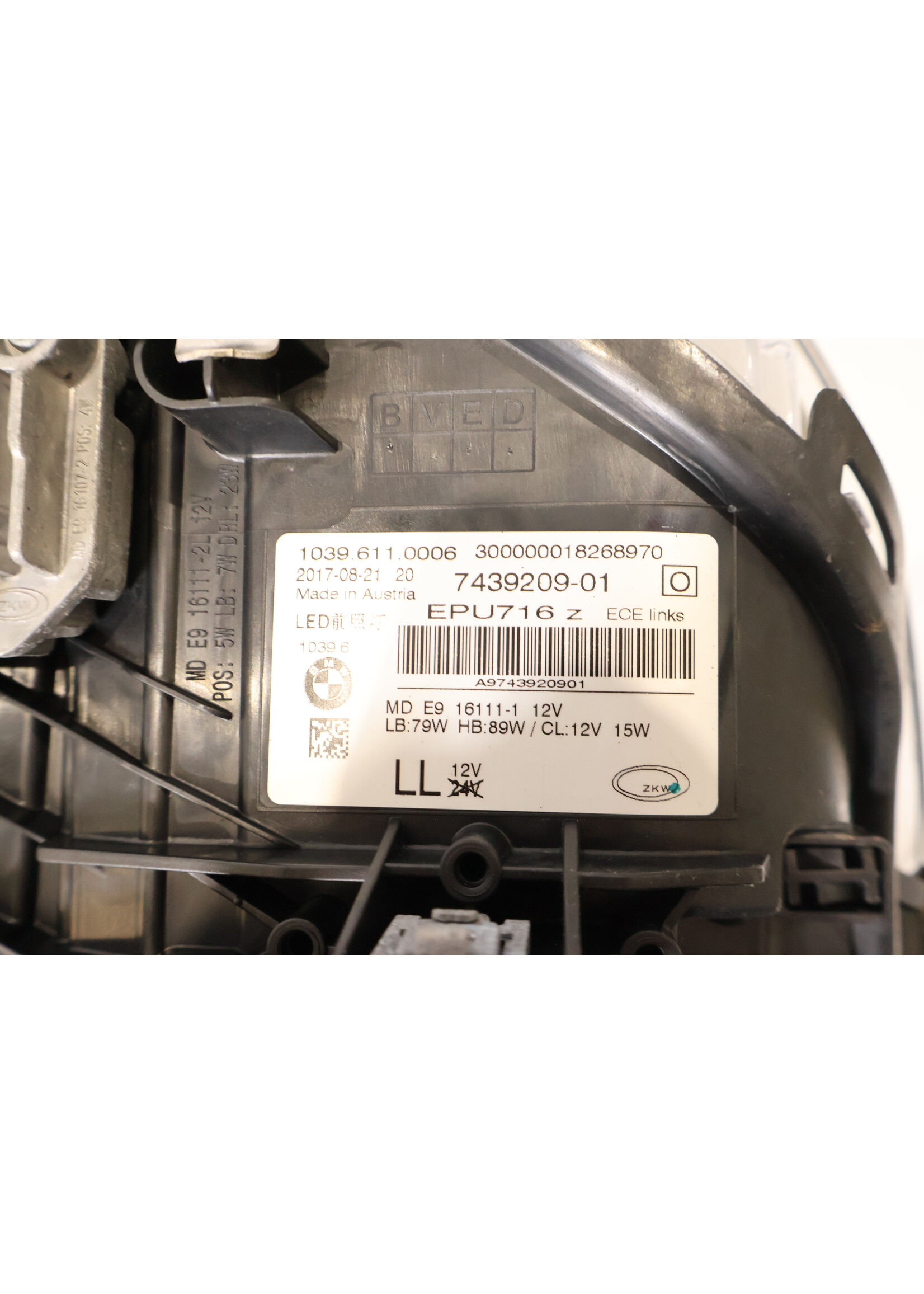BMW  BMW 5er G30 G31 Adaptiver LED-Scheinwerfer links mit allen Modulen 7439209 63117214951