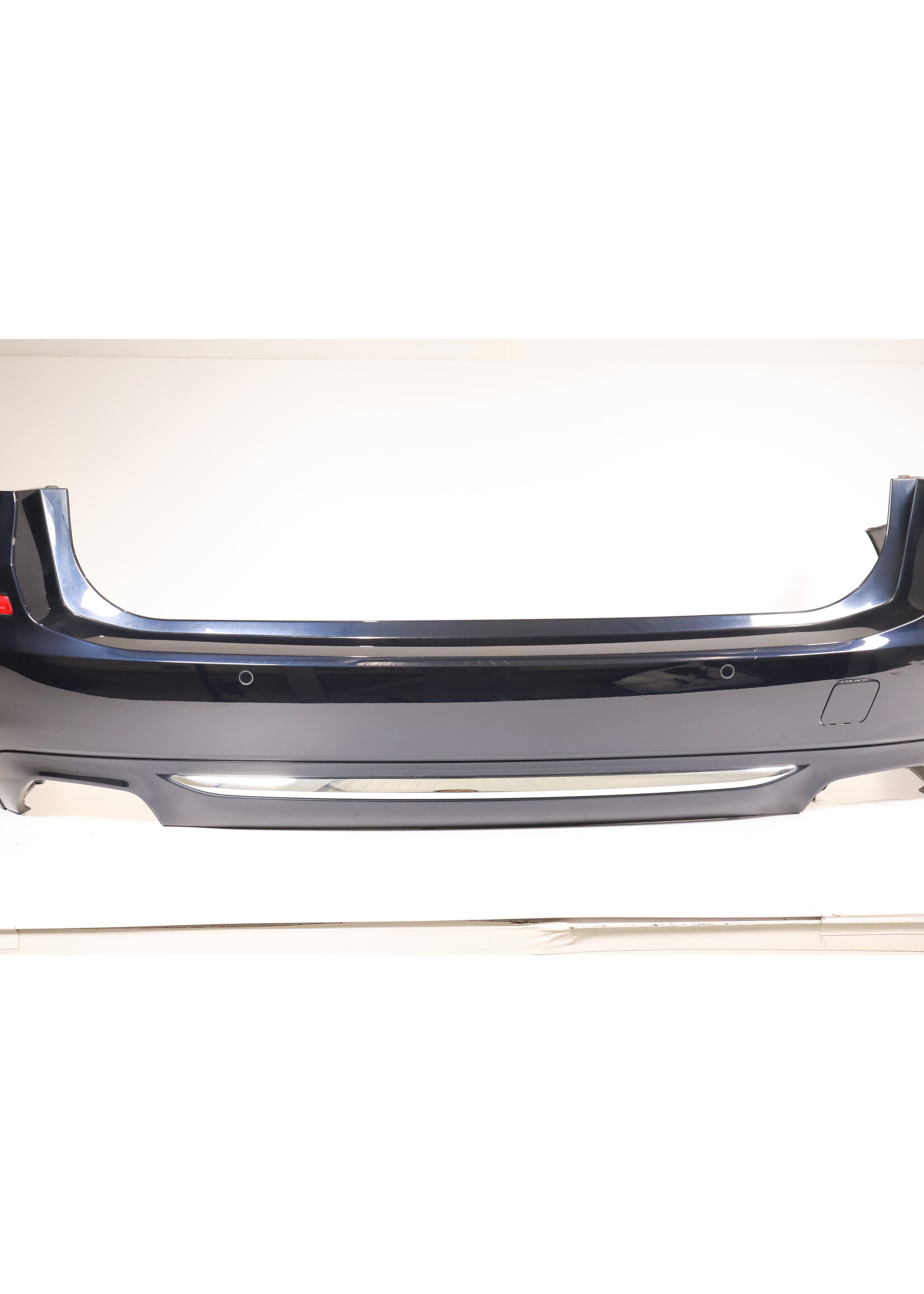 BMW BMW 5 Serie G30 G31 Complete achterbumper met PDC 51127475616 7475616