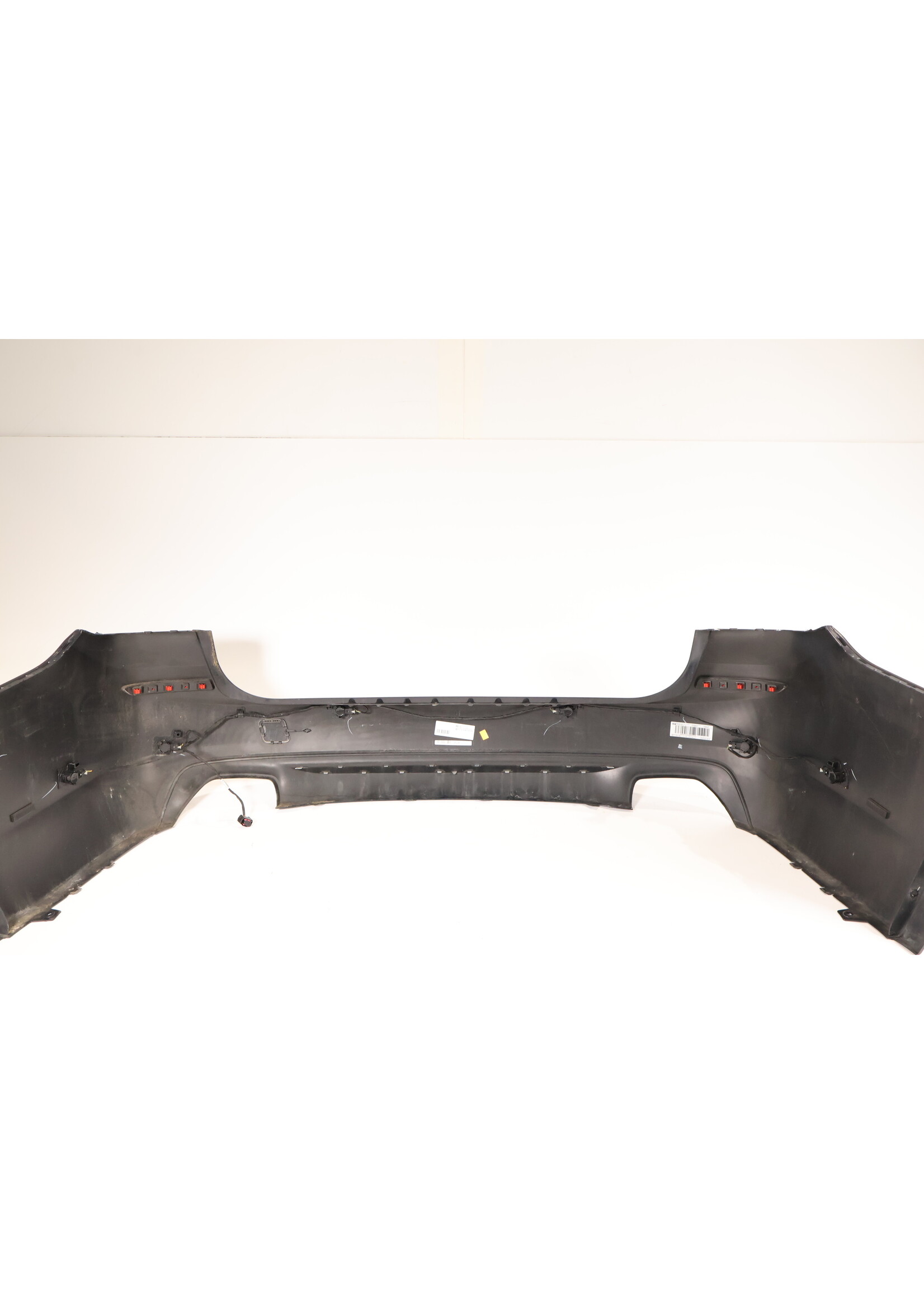 BMW BMW 5er G30 G31 Komplette Heckstoßstange mit PDC 51127475616 7475616