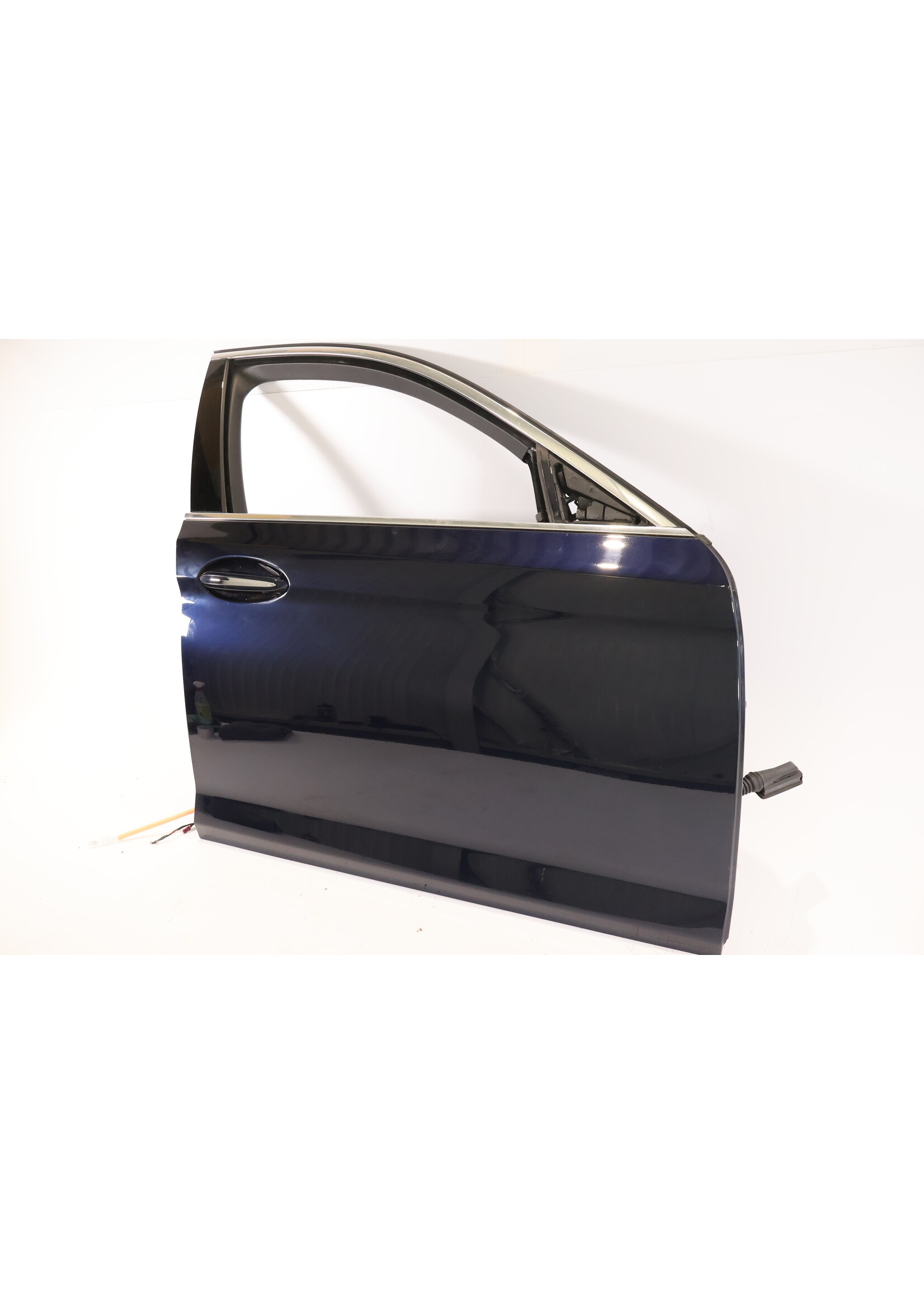 BMW BMW 5 Series G30 G31 complete front right door 41007408962 7408962