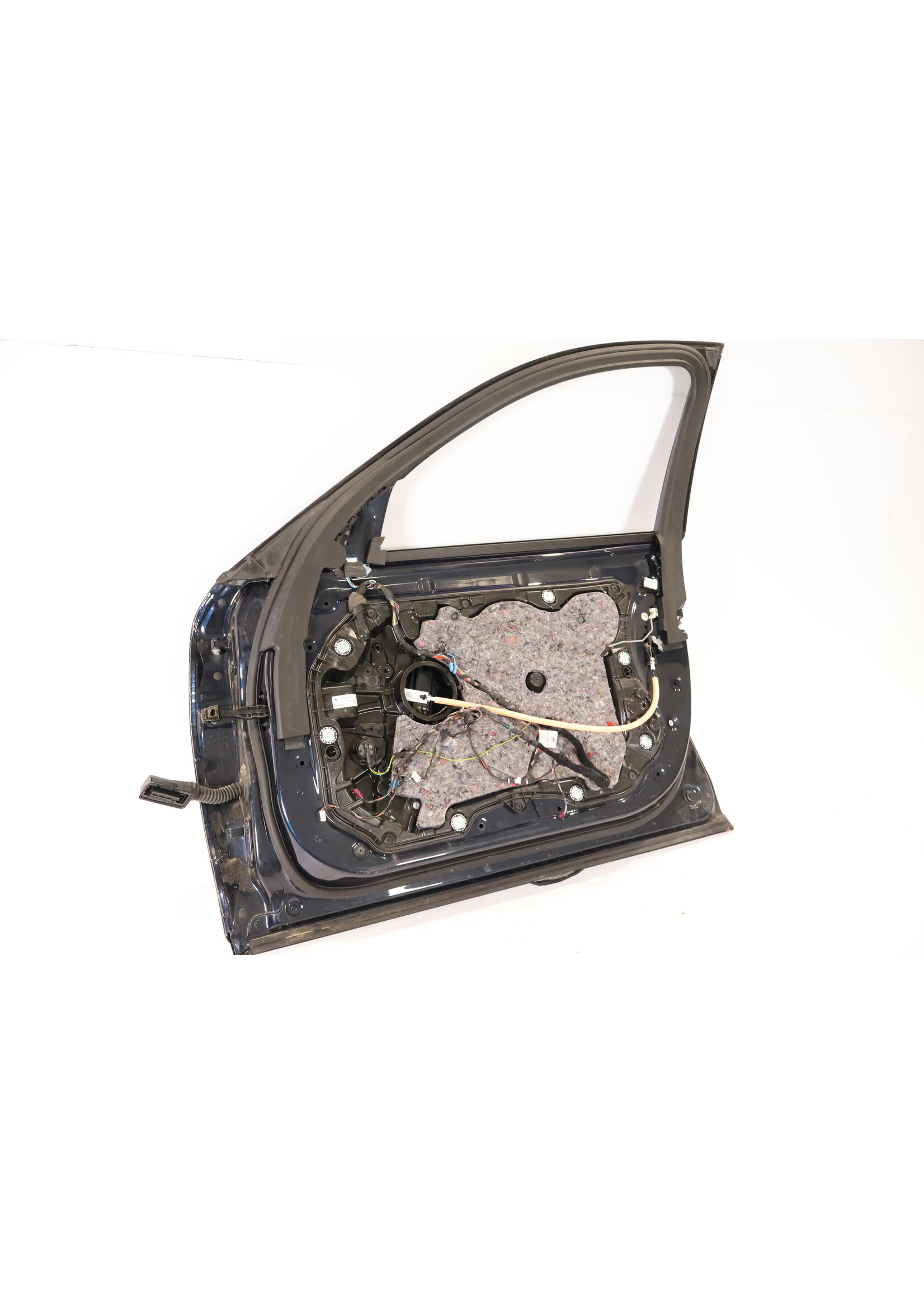 BMW BMW 5 Series G30 G31 complete front right door 41007408962 7408962