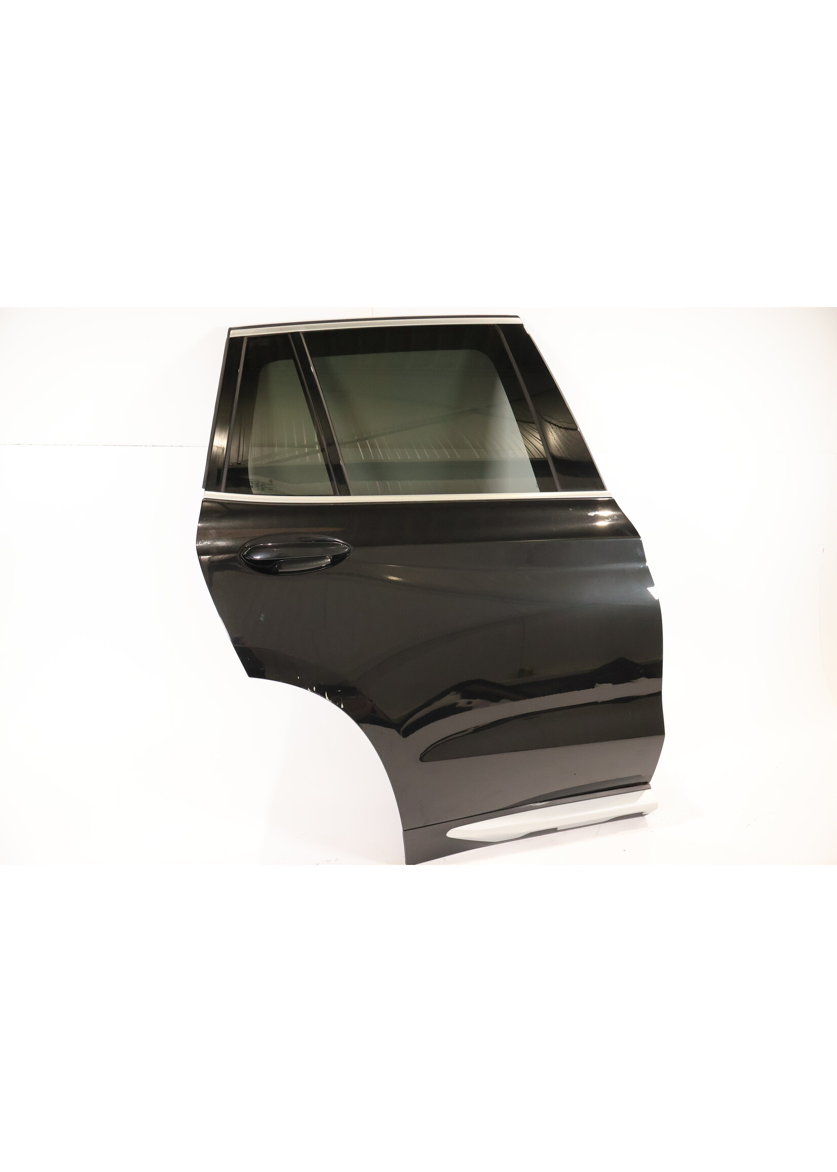 BMW BMW X3 G01 Complete door right rear 41007465534 7465534