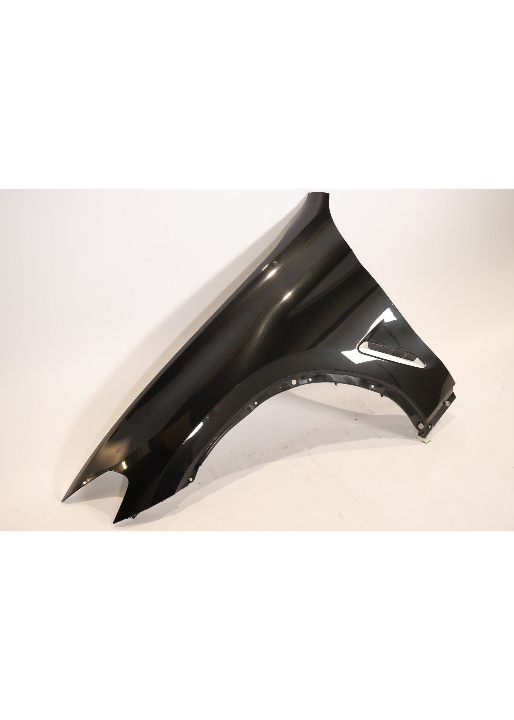 BMW BMW X3 X4 G01 G02 Front left side panel 41007930973  7930973