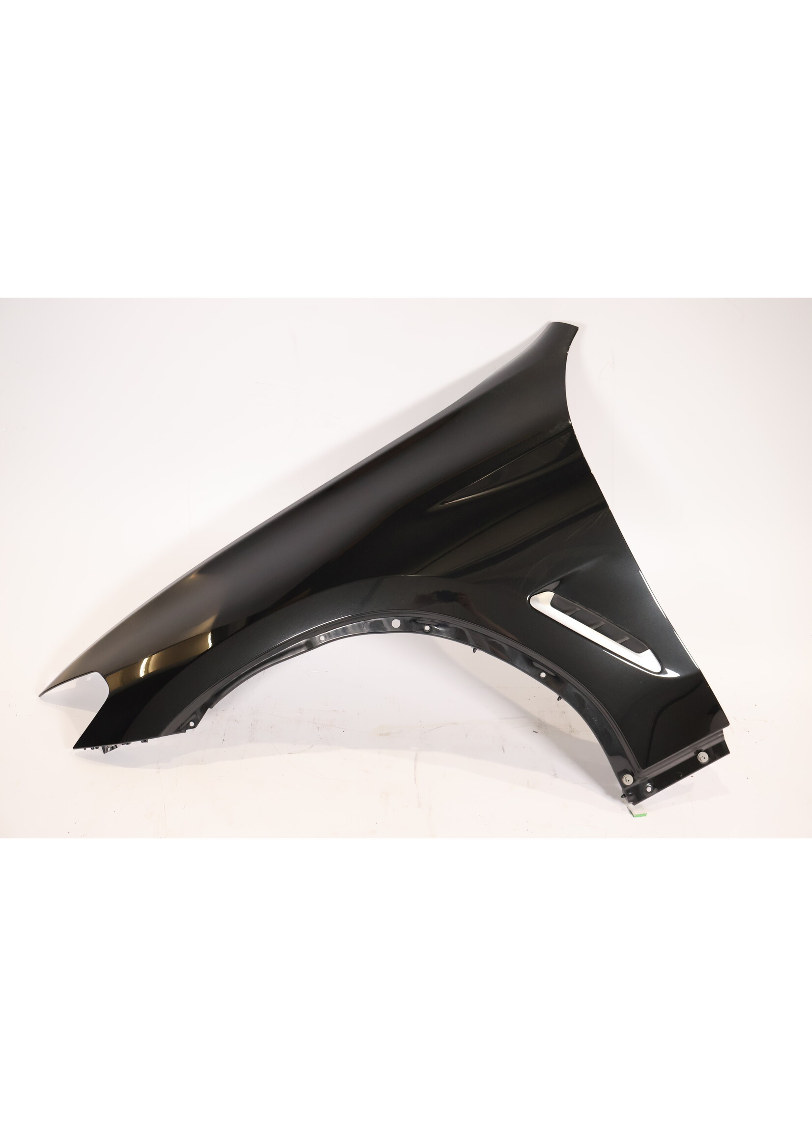 BMW BMW X3 X4 G01 G02 Front left side panel 41007930973  7930973