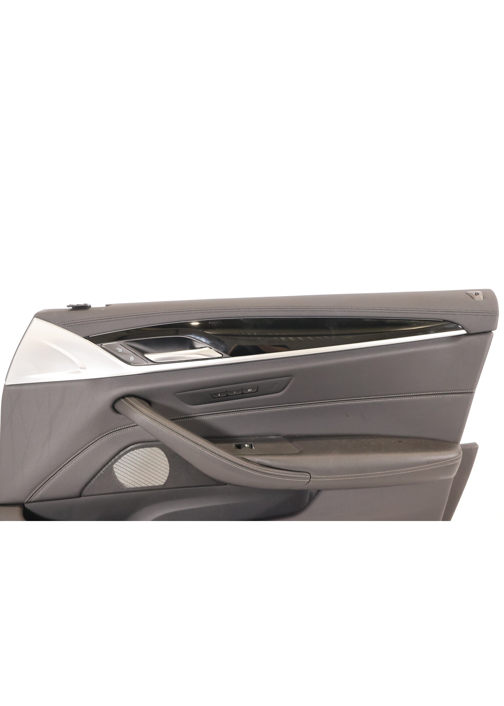BMW  BMW 5 Series G30 G31 Complete door panel right front 51417992978 51417992982