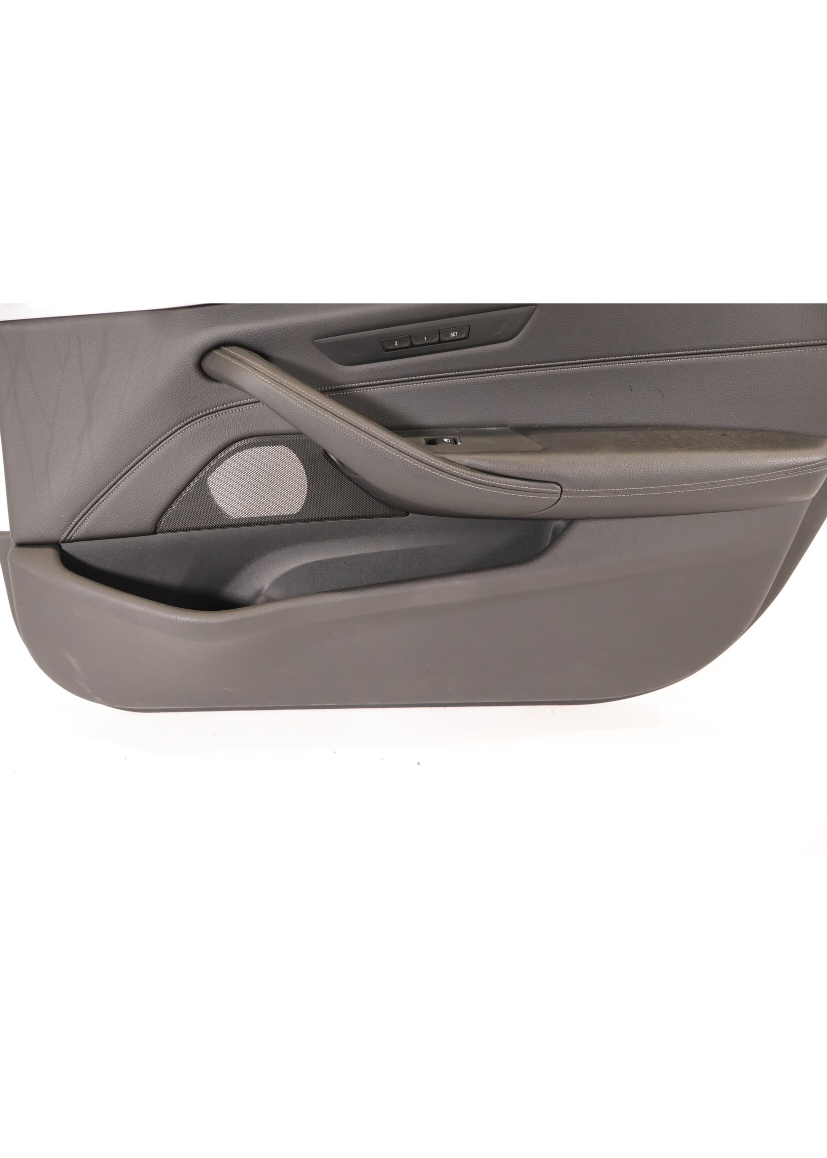 BMW  BMW 5 Series G30 G31 Complete door panel right front 51417992978 51417992982