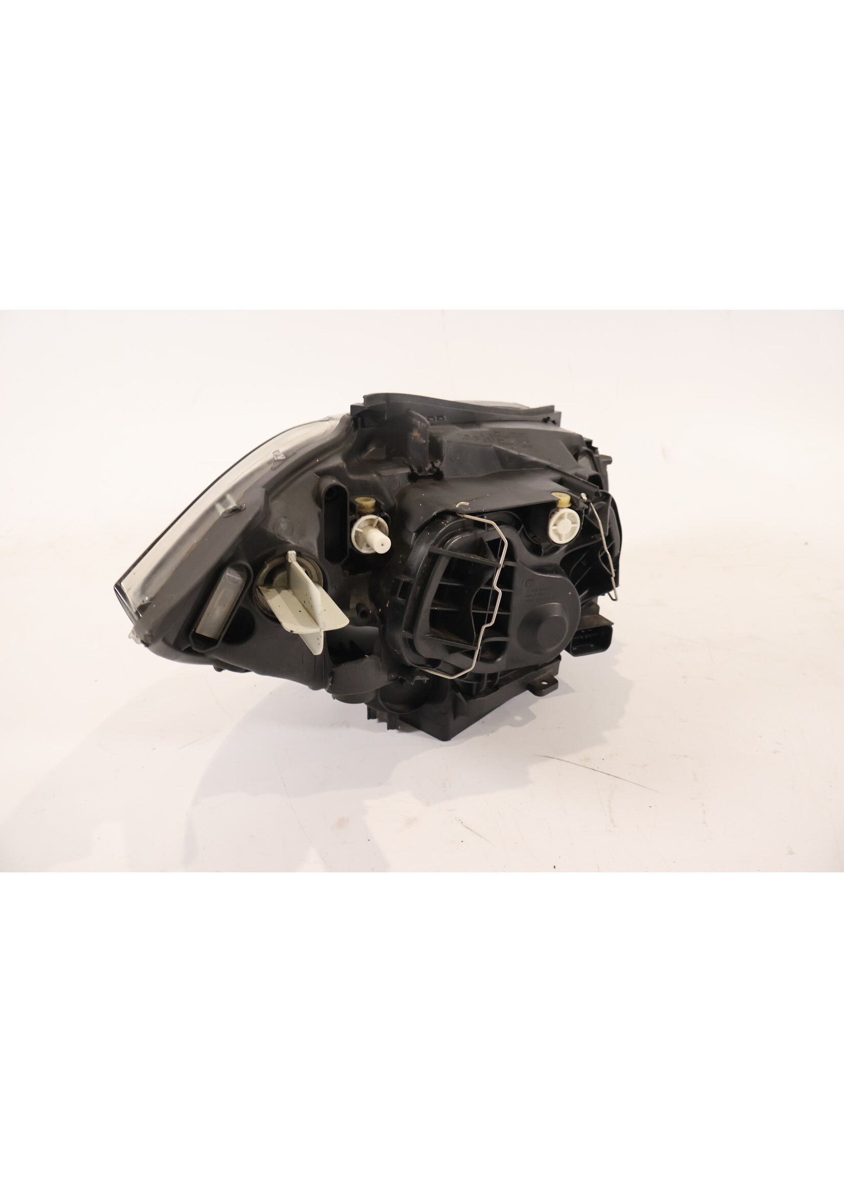 BMW  BMW 1er E81 E82 E87 E88 Scheinwerfer vorne links 63117193389 7193389