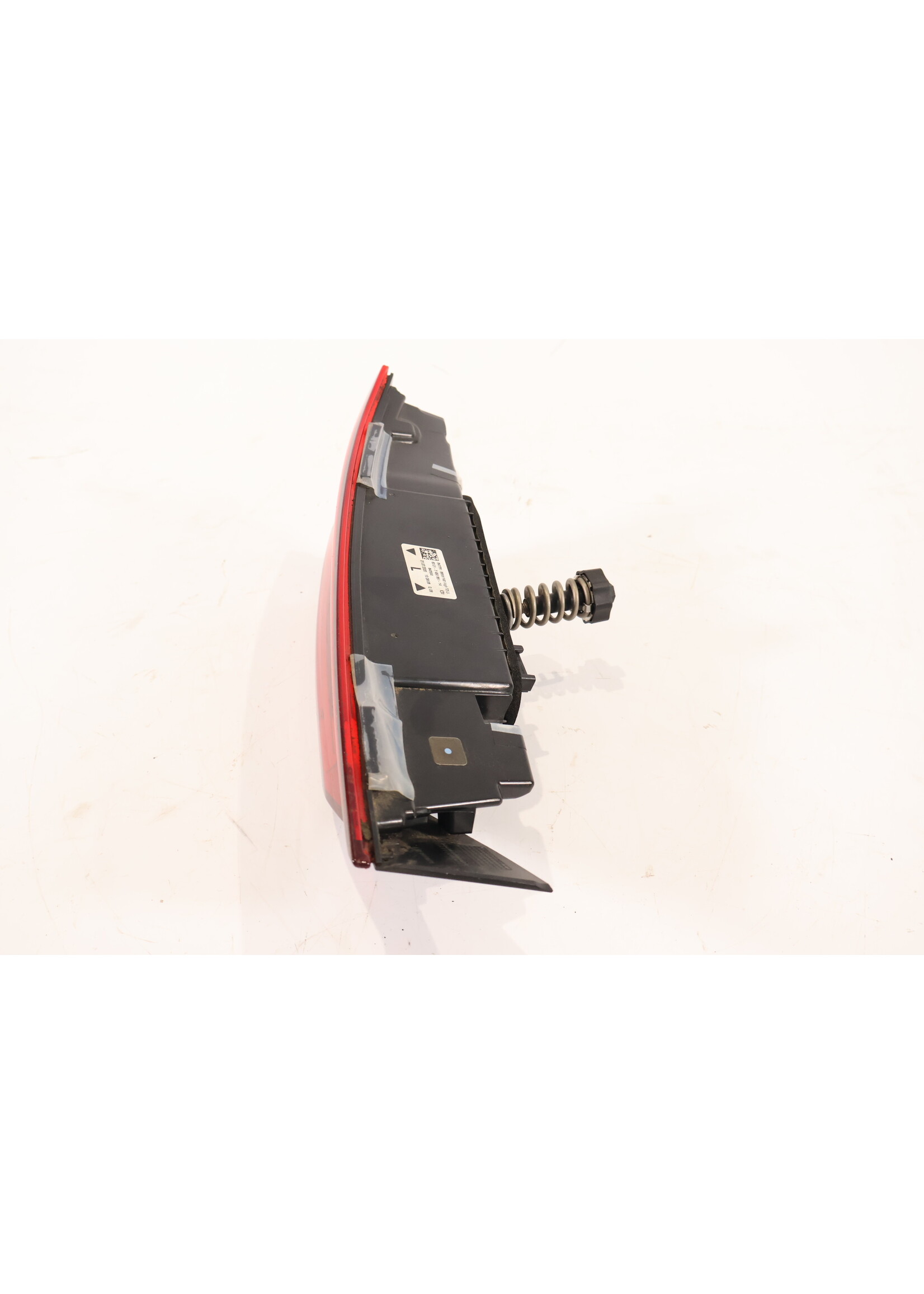 BMW BMW 1 Serie F40 LED achterlicht links in achterklep 63217450651 7450651