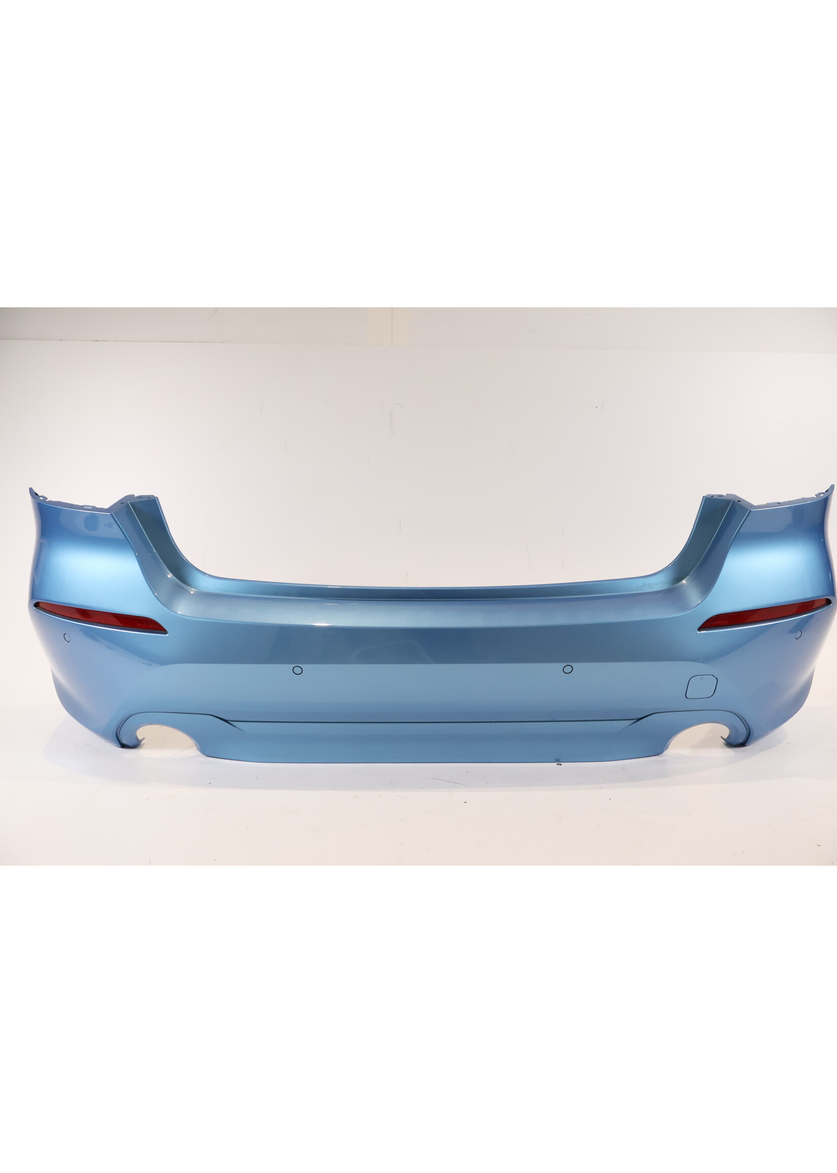 BMW BMW 1 Serie F40 F41 Achterbumper compleet met PDC  51129464579 9464579
