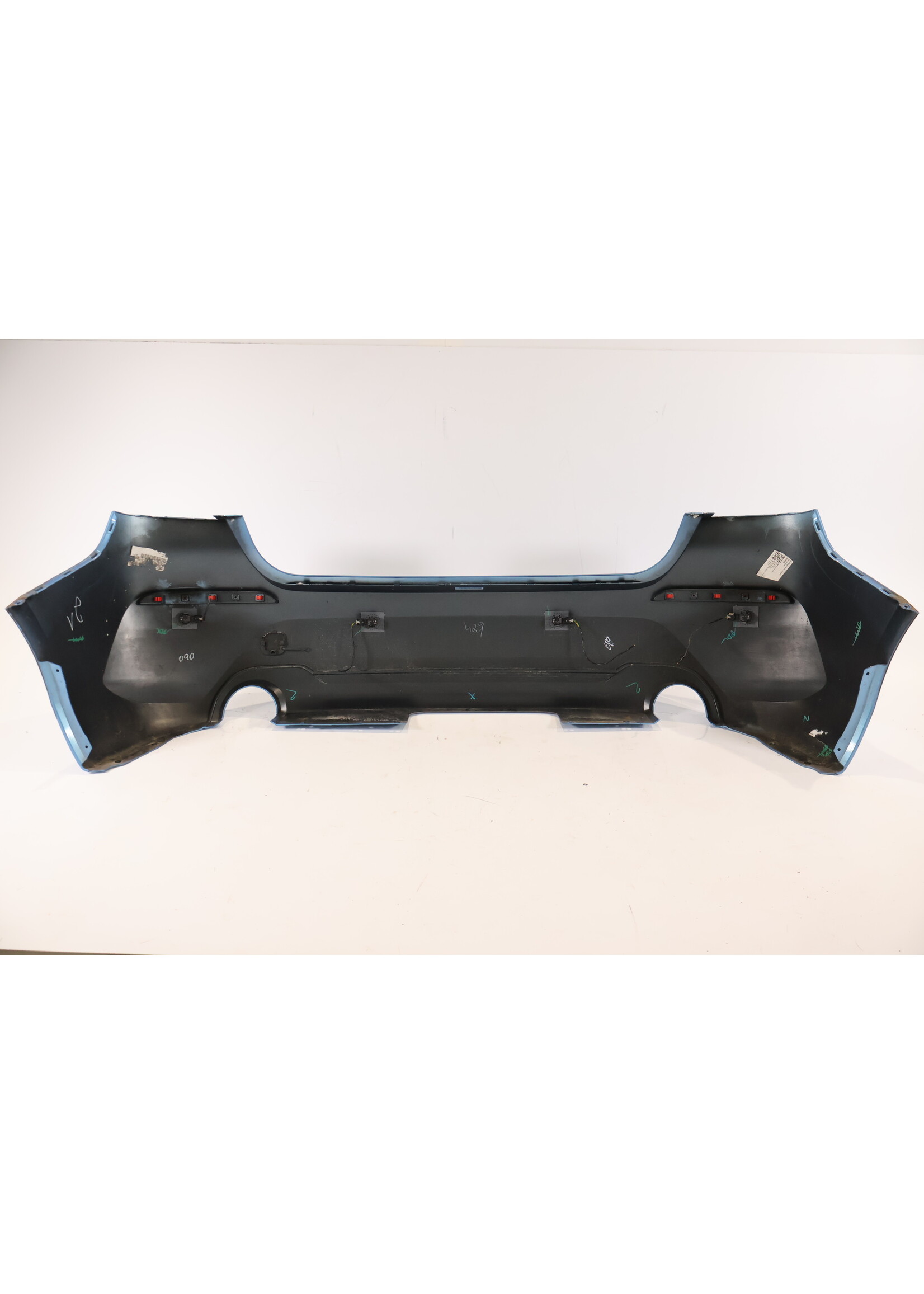 BMW BMW 1 Serie F40 F41 Achterbumper compleet met PDC  51129464579 9464579