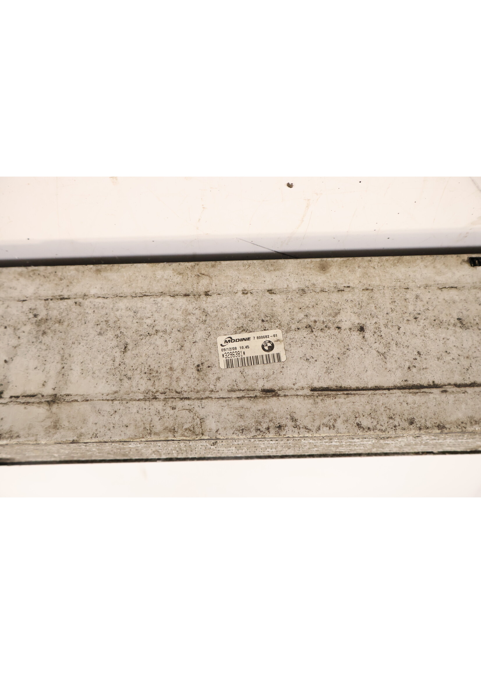 BMW BMW 3 Serie E90 E91 E92 E84 Intercooler van 35d 17517800682 7800682