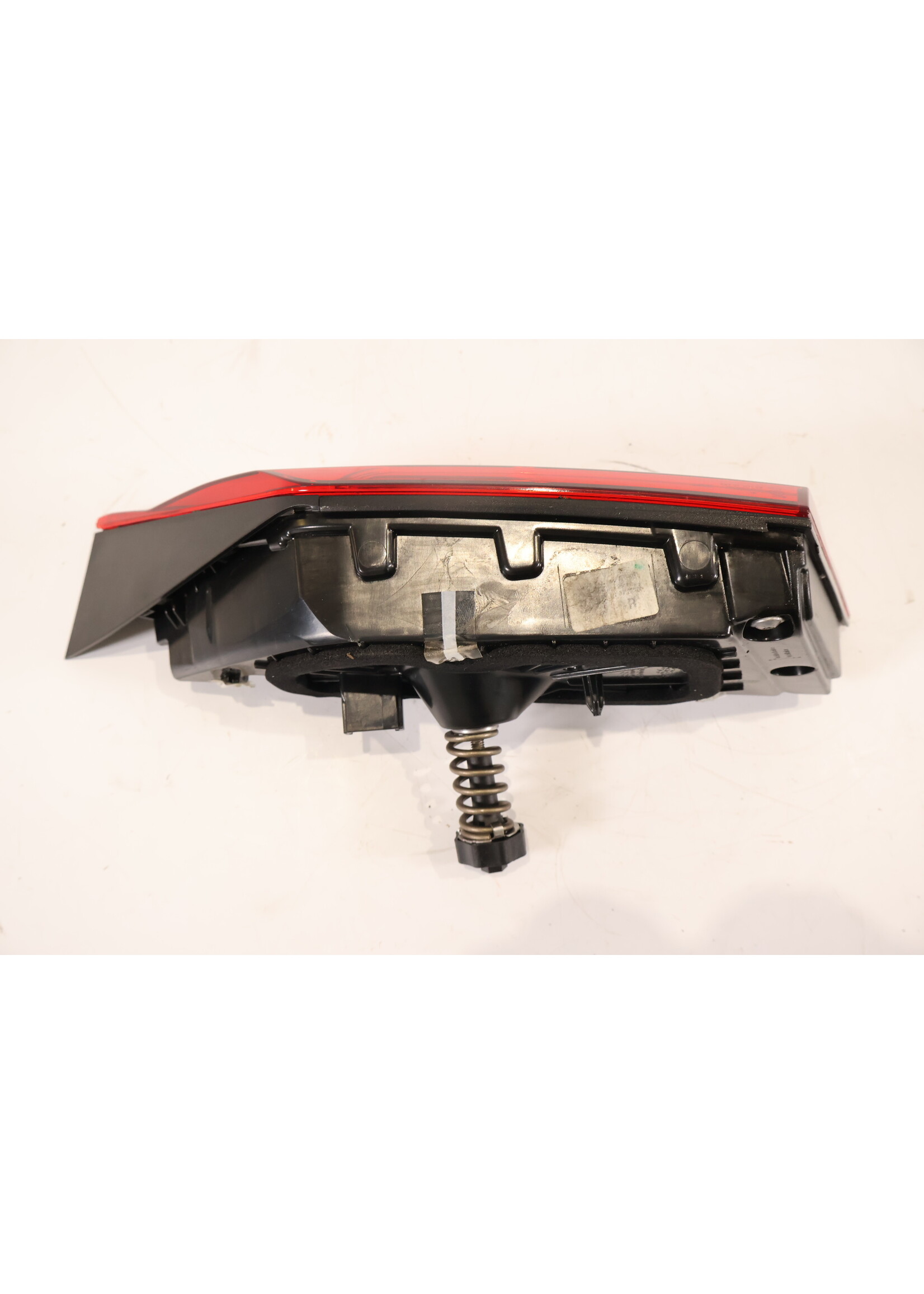 BMW BMW 1 Serie F40 LED achterlicht rechts in achterklep 63217450652 7450652