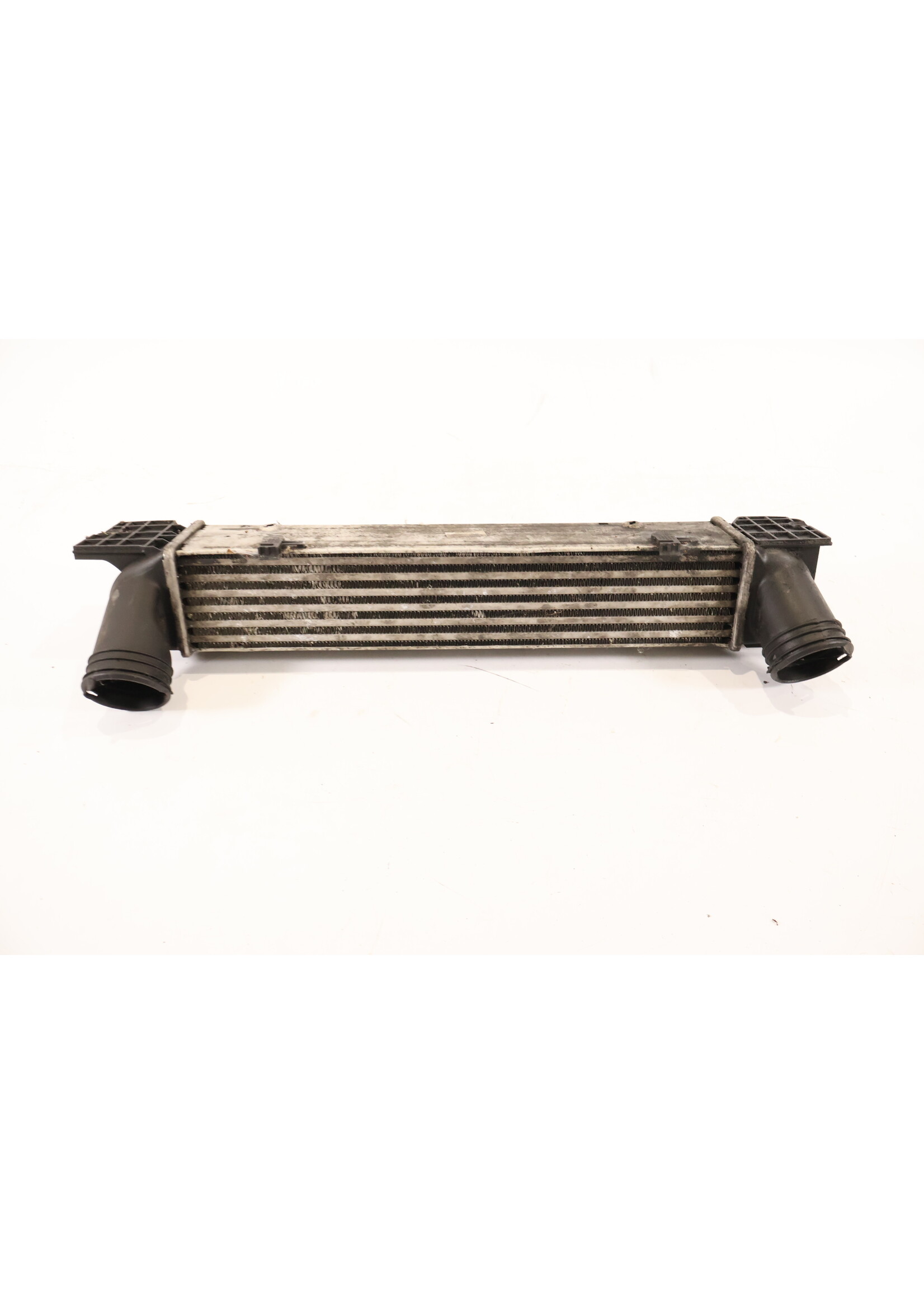 BMW BMW Exx Intercooler van 18d & 20d 3093796 3213329