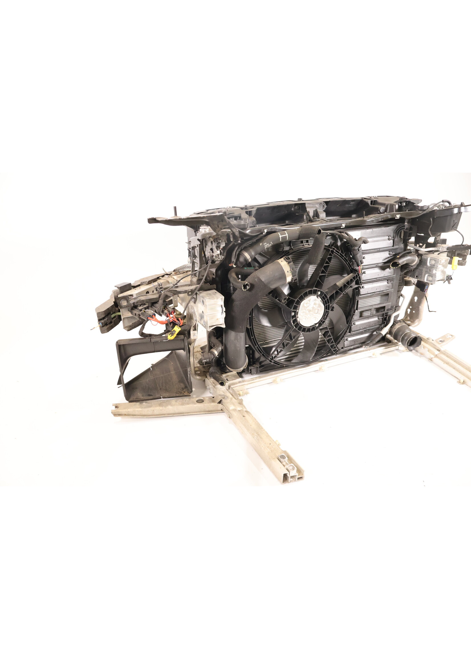 BMW BMW 1er F40 F41 Komplette Front / Vorderwand mit Kühler 51117459883 7459883