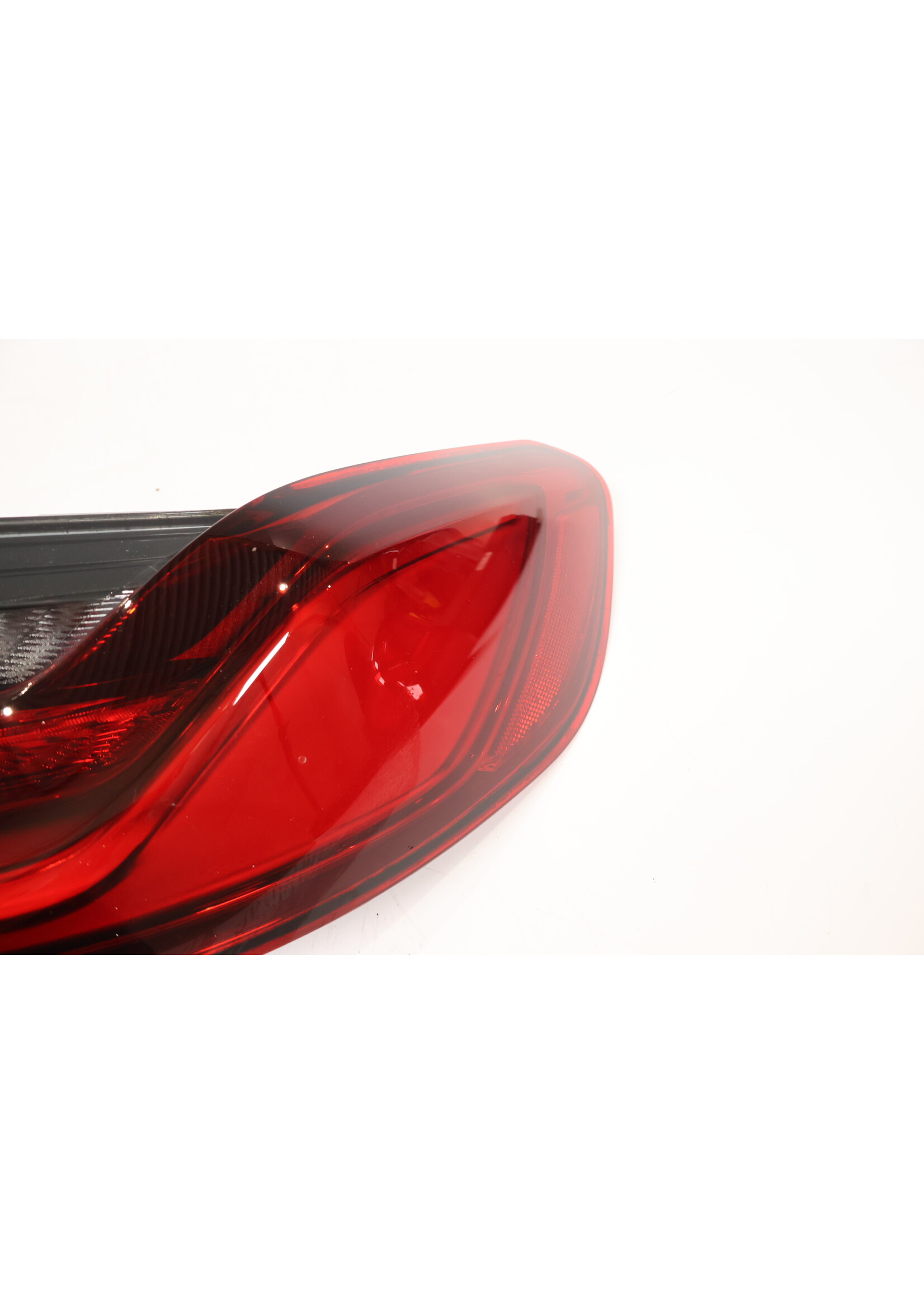 BMW BMW 8er G14 G15 G16 LED-Rücklicht rechts 63217445772 7445772