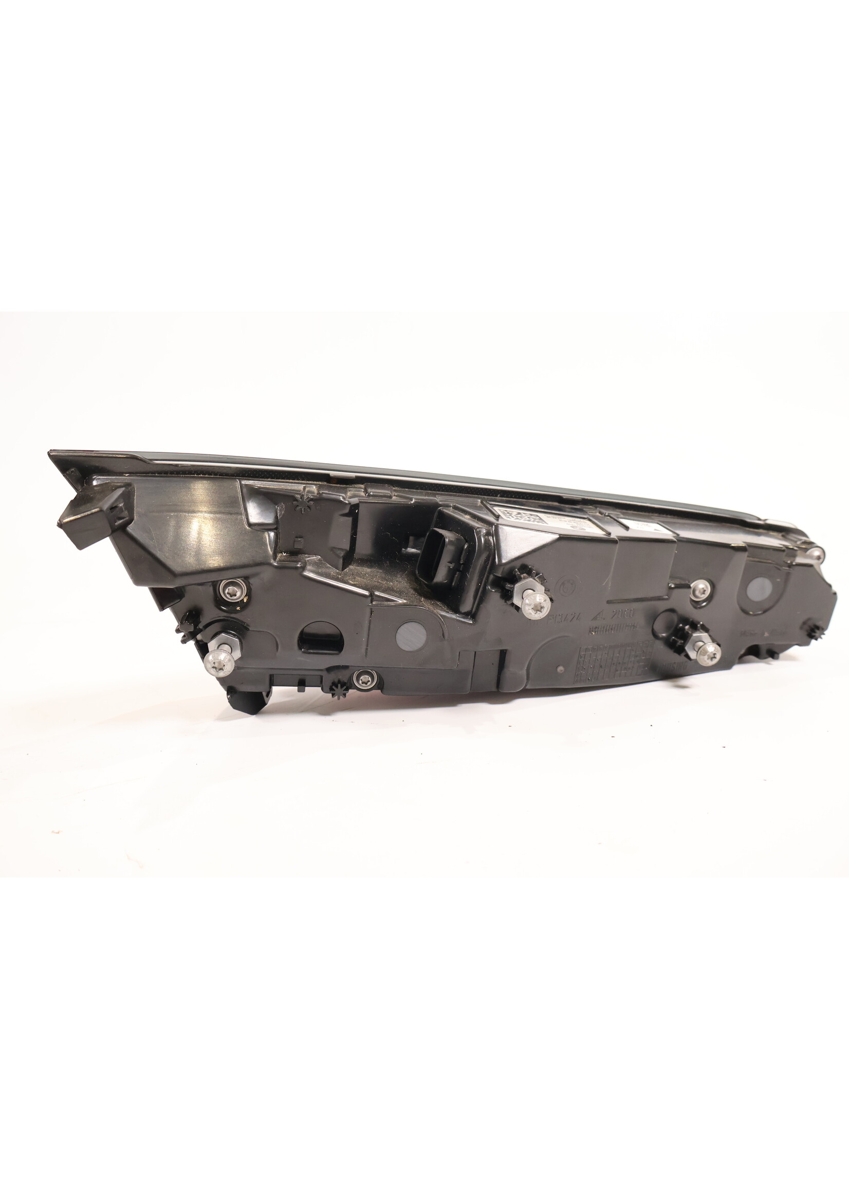 BMW BMW 8er G14 G15 G16 LED Rücklicht rechts in der Heckklappe 63217445778 7445778