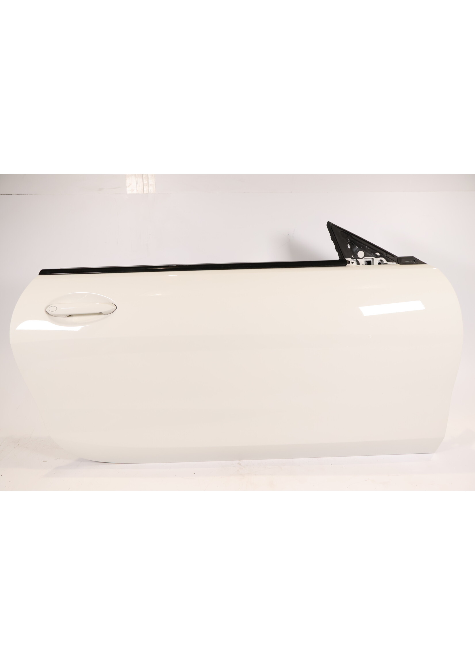 BMW  BMW 8 Series G14 G15 Complete door right 41007455092 7455092