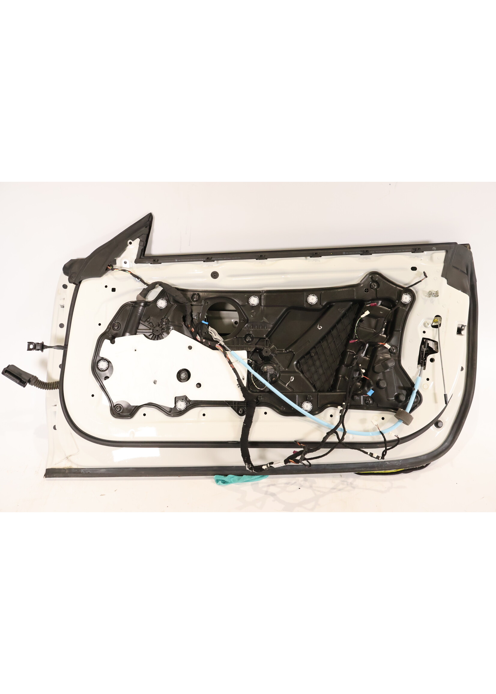 BMW  BMW 8 Series G14 G15 Complete door right 41007455092 7455092