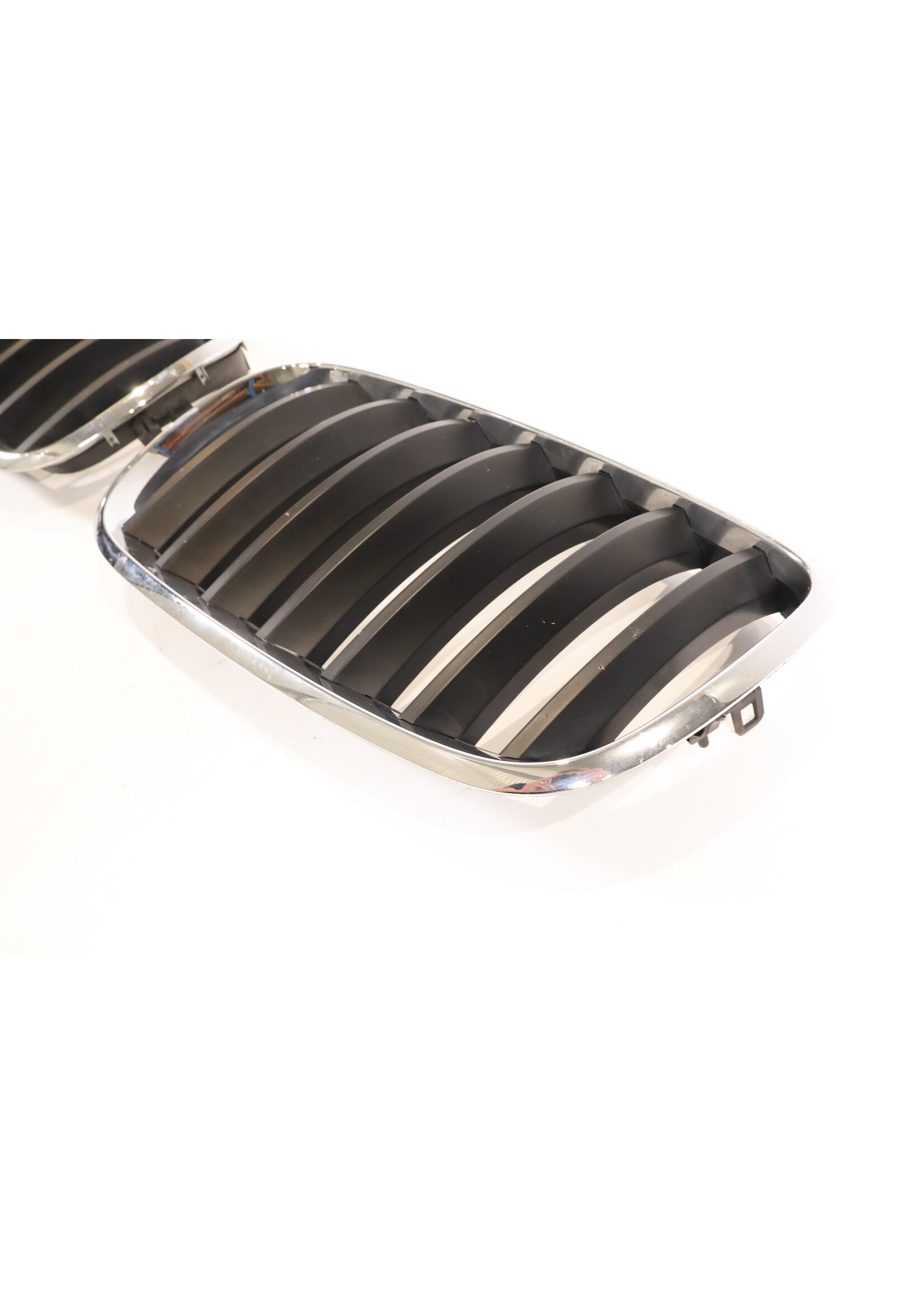 BMW BMW X5 E70 LCI Nieren-/Grill-Set links + rechts 51317157687 51317157688