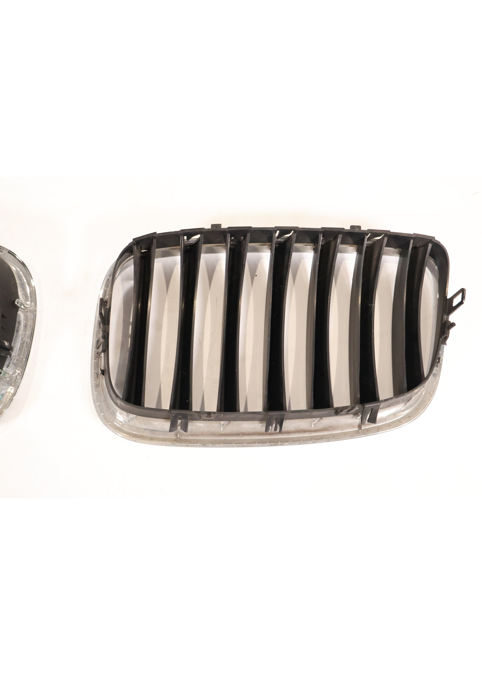 BMW BMW X5 E70 LCI Nieren-/Grill-Set links + rechts 51317157687 51317157688